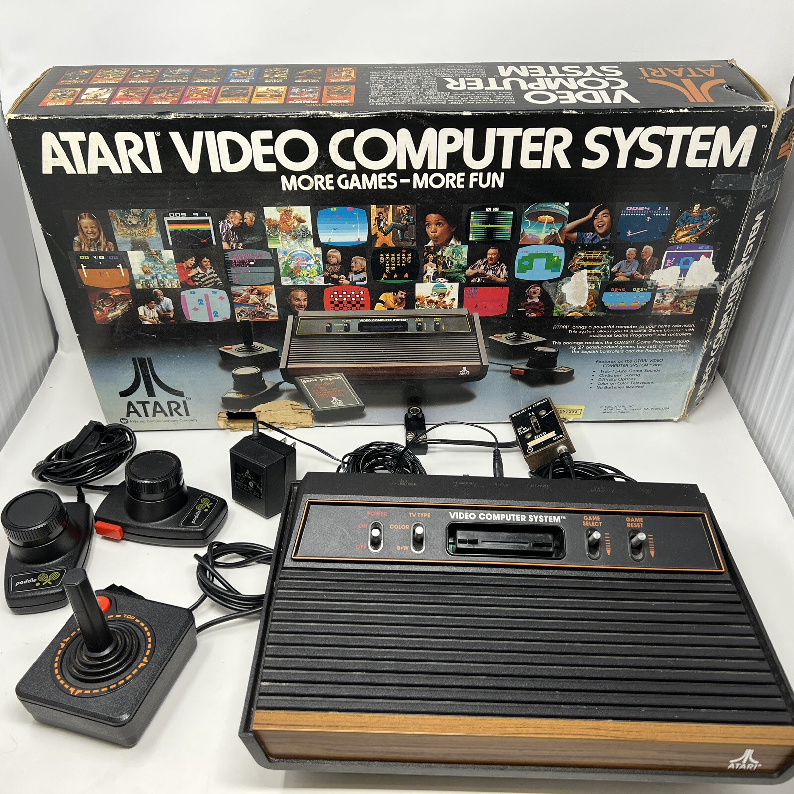 Vintage Atari CX-2600A Video Game Console Joystick Paddles, Power Original Box
