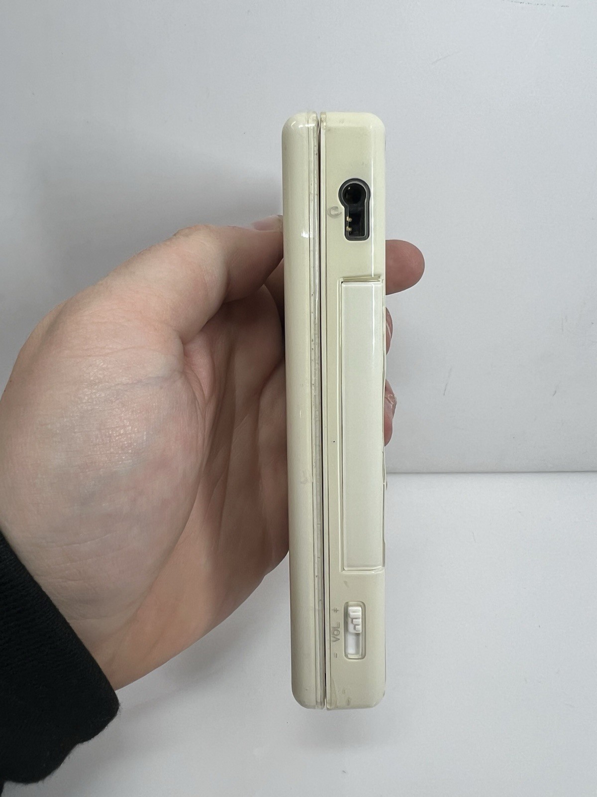 Nintendo DS LITE White! Fully Working! Region Free USA Seller! Clean Screens!