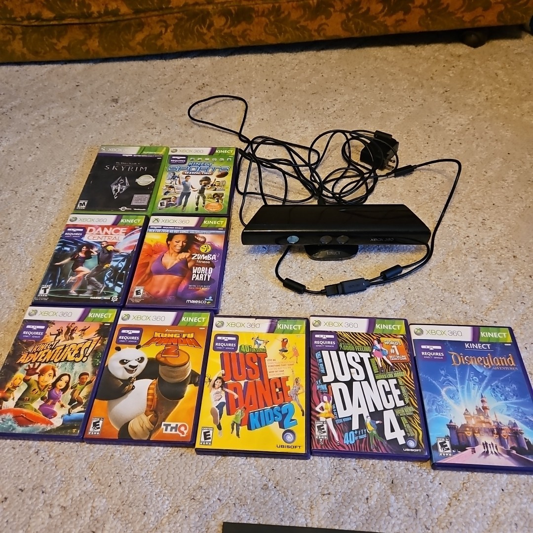 Xbox 360 Kinect Sensor + 9 Games Bundle Lot Tested Ready to Play
