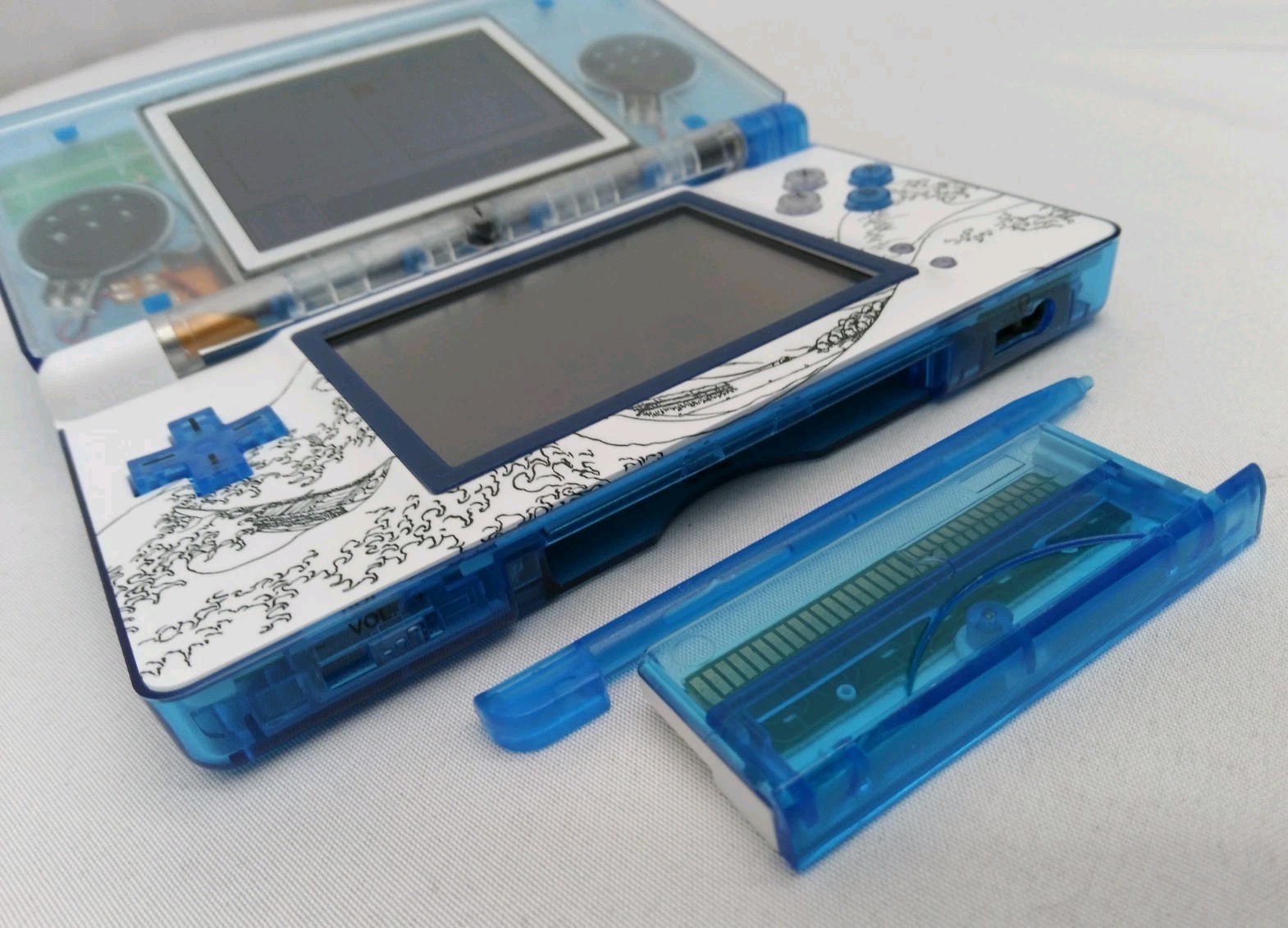 Nintendo DS Lite ReShell Clear Blue White Wave Print USB Cable Gameboy Advance
