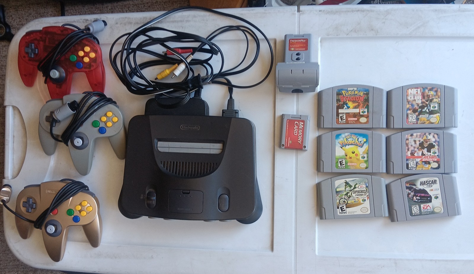 Nintendo 64 Bundle – 6 Games, 3 Controllers, Memory Card, Rumble Pack