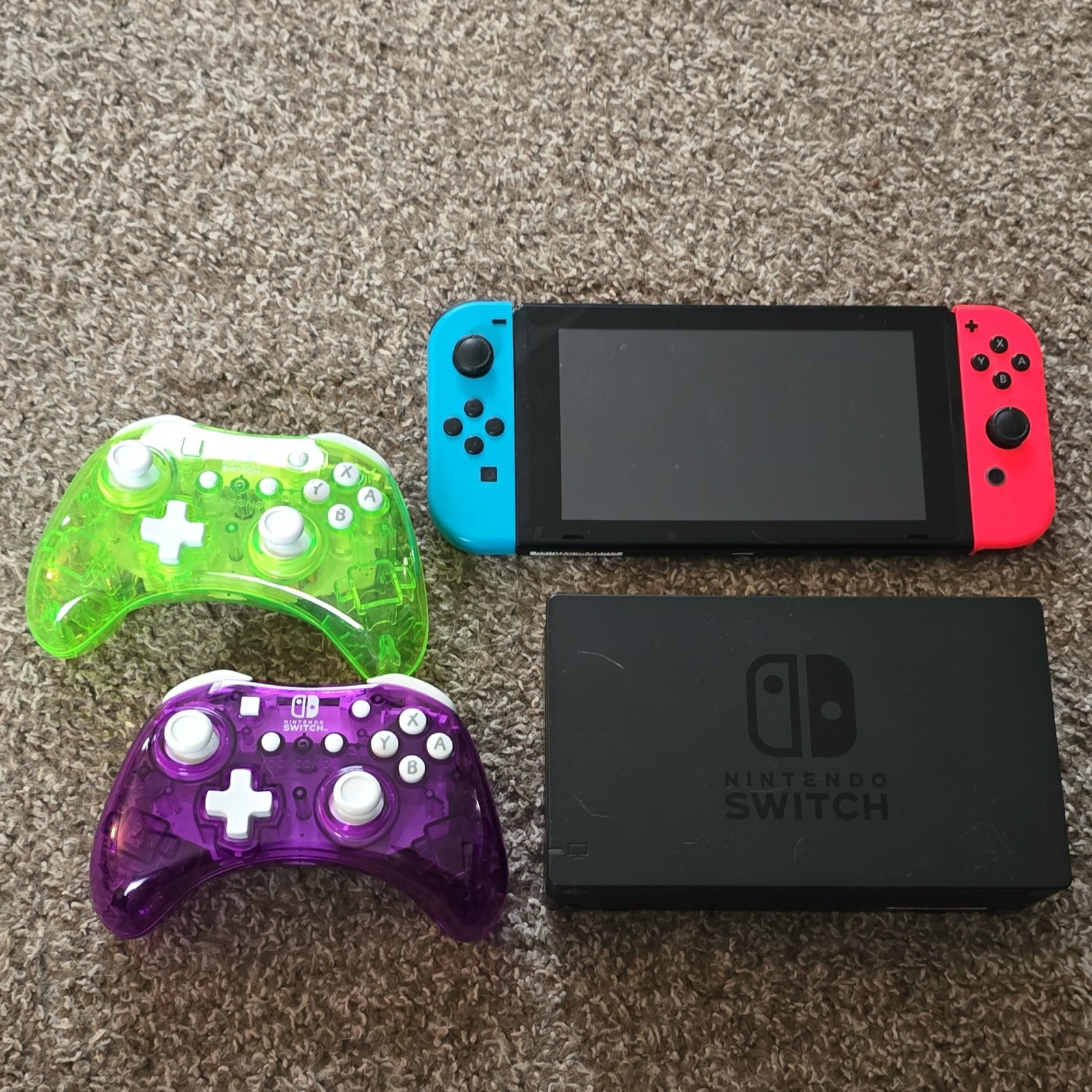 Nintendo Switch Console Neon Blue & Red Joy-Con Wi-Fi HDMI USB-C Black