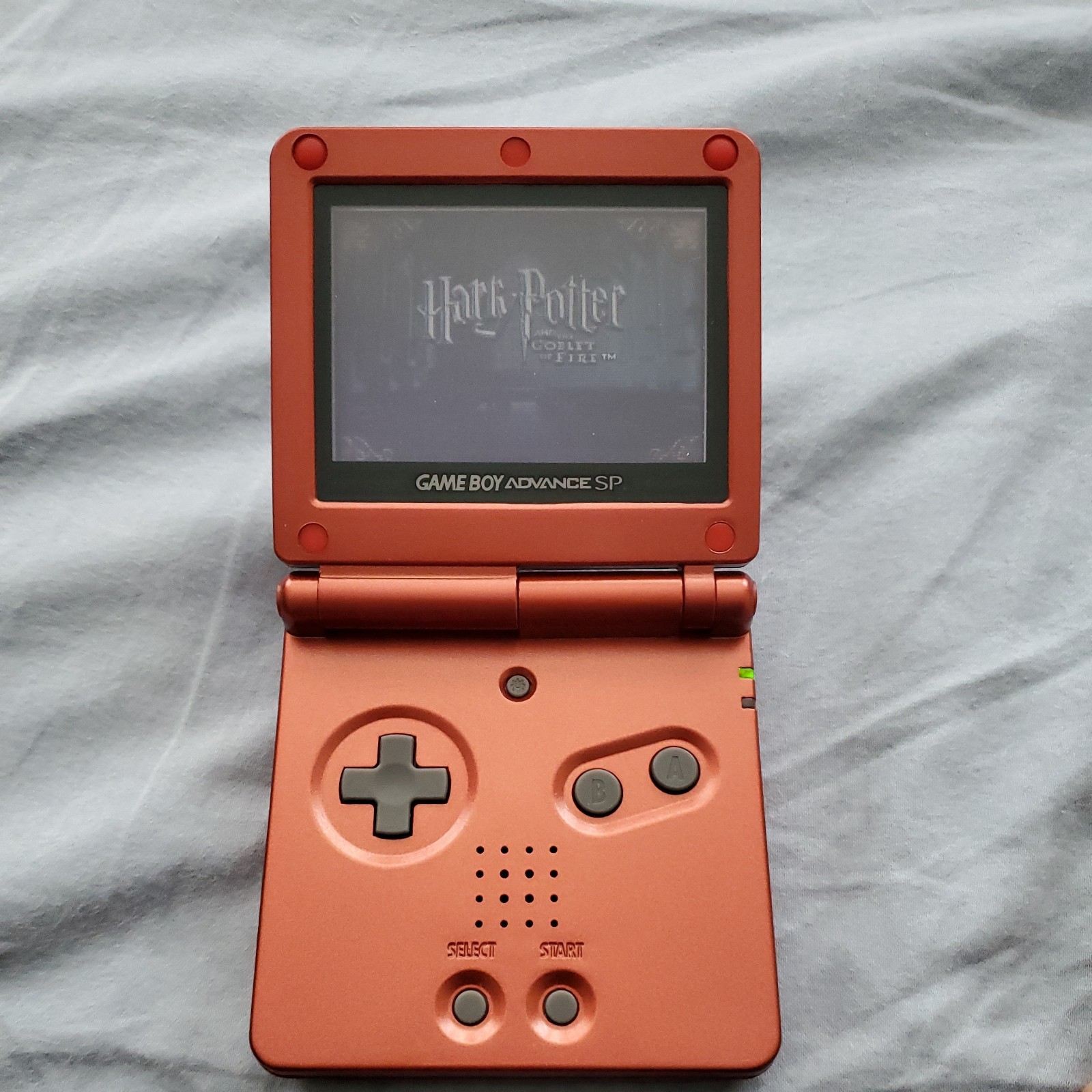 Nintendo GameBoy Advance SP Console w/Charger & 2 Games Working.