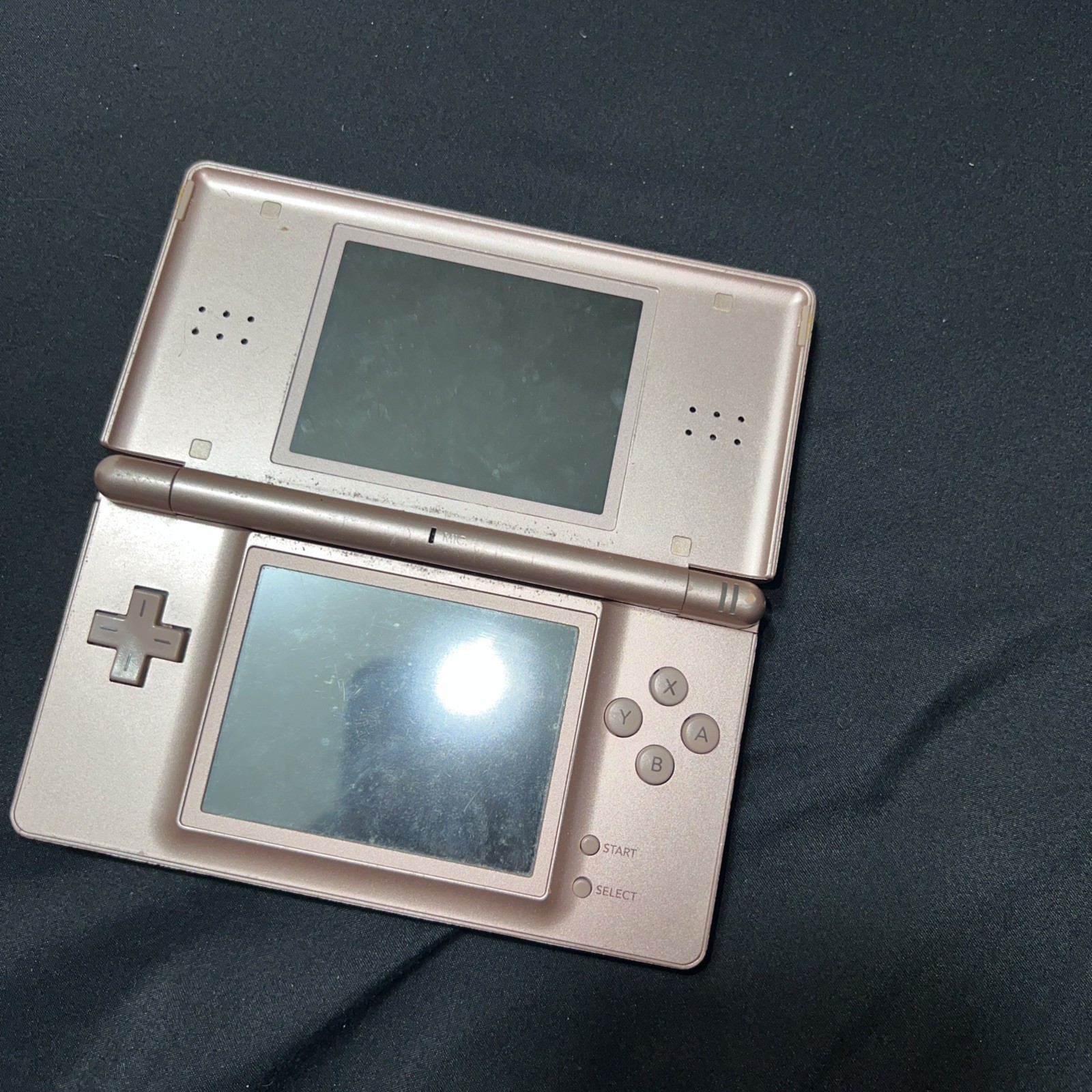 Nintendo DS Lite Video Game Console – Metallic Rose