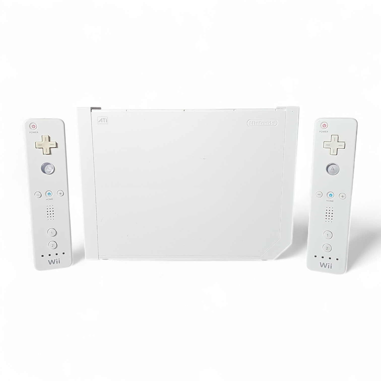 Nintendo Wii Console RVL-001 Bundle 2 Controllers 2 Nunchunks Charging Dock Game