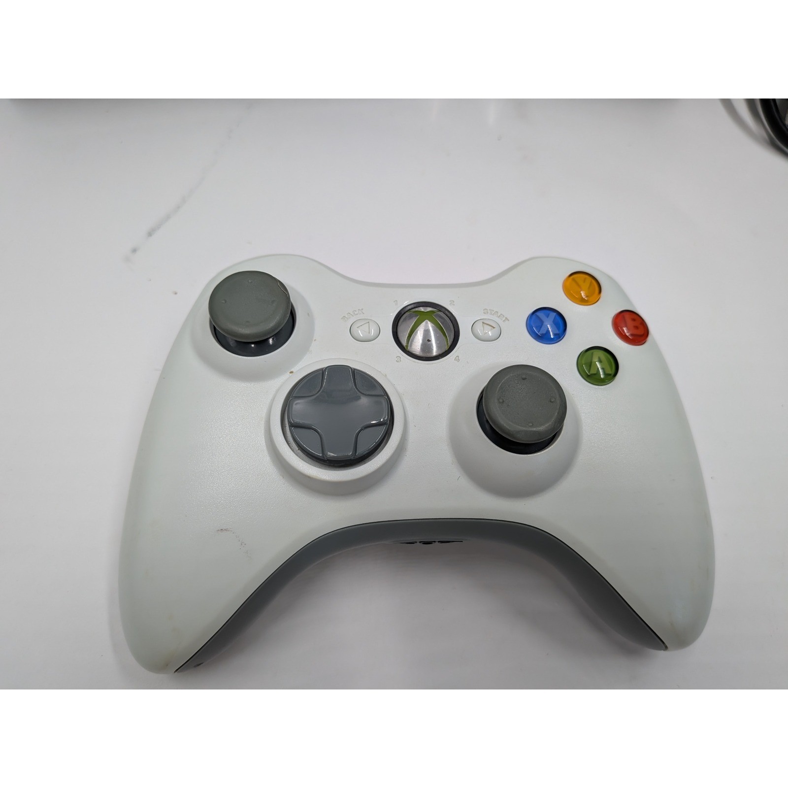 Microsoft Xbox 360 S Console Bundle Model 1439 Black Kinect 3 Games Controller