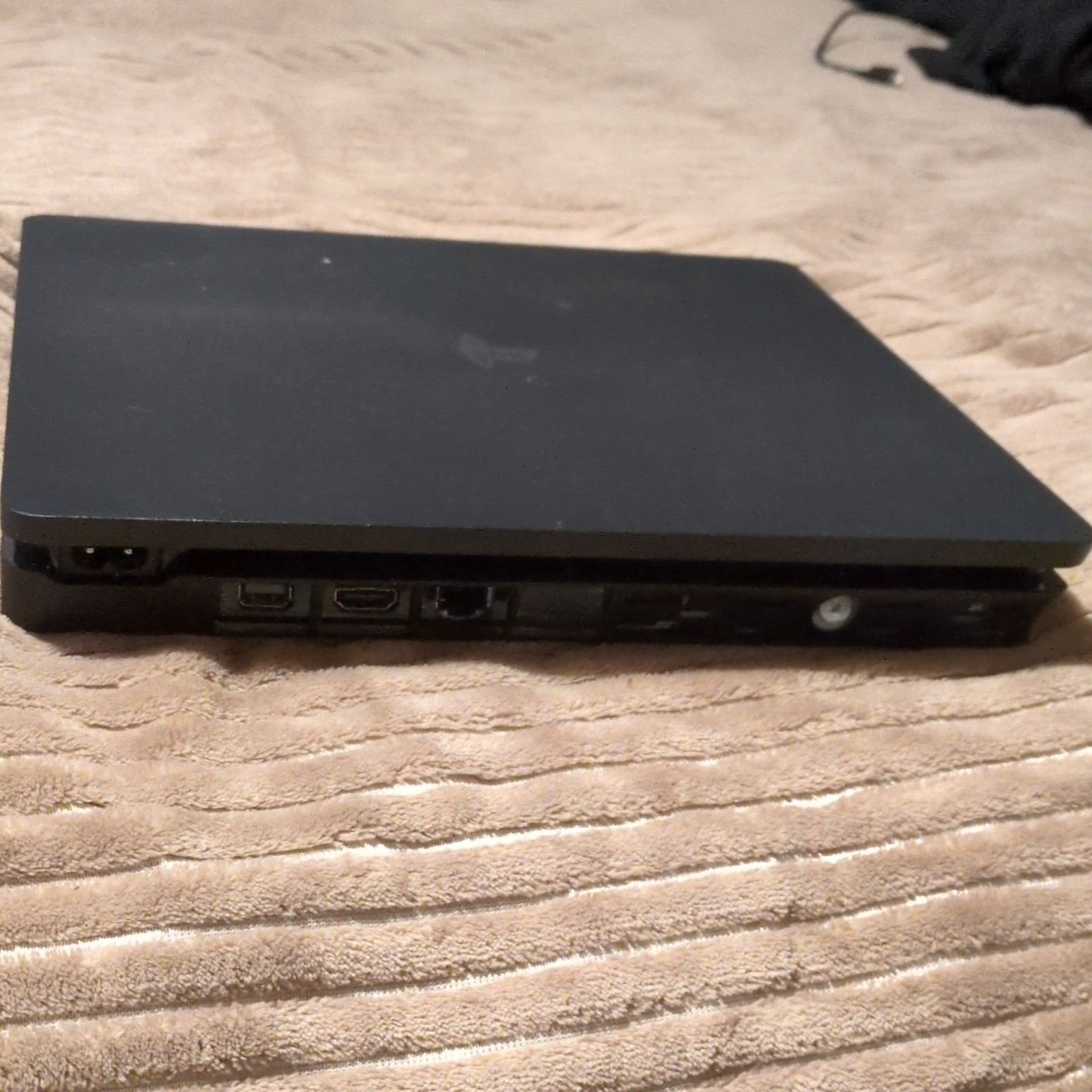 Sony PlayStation 4 Slim Black Console Wi-Fi HDMI USB-A Ethernet