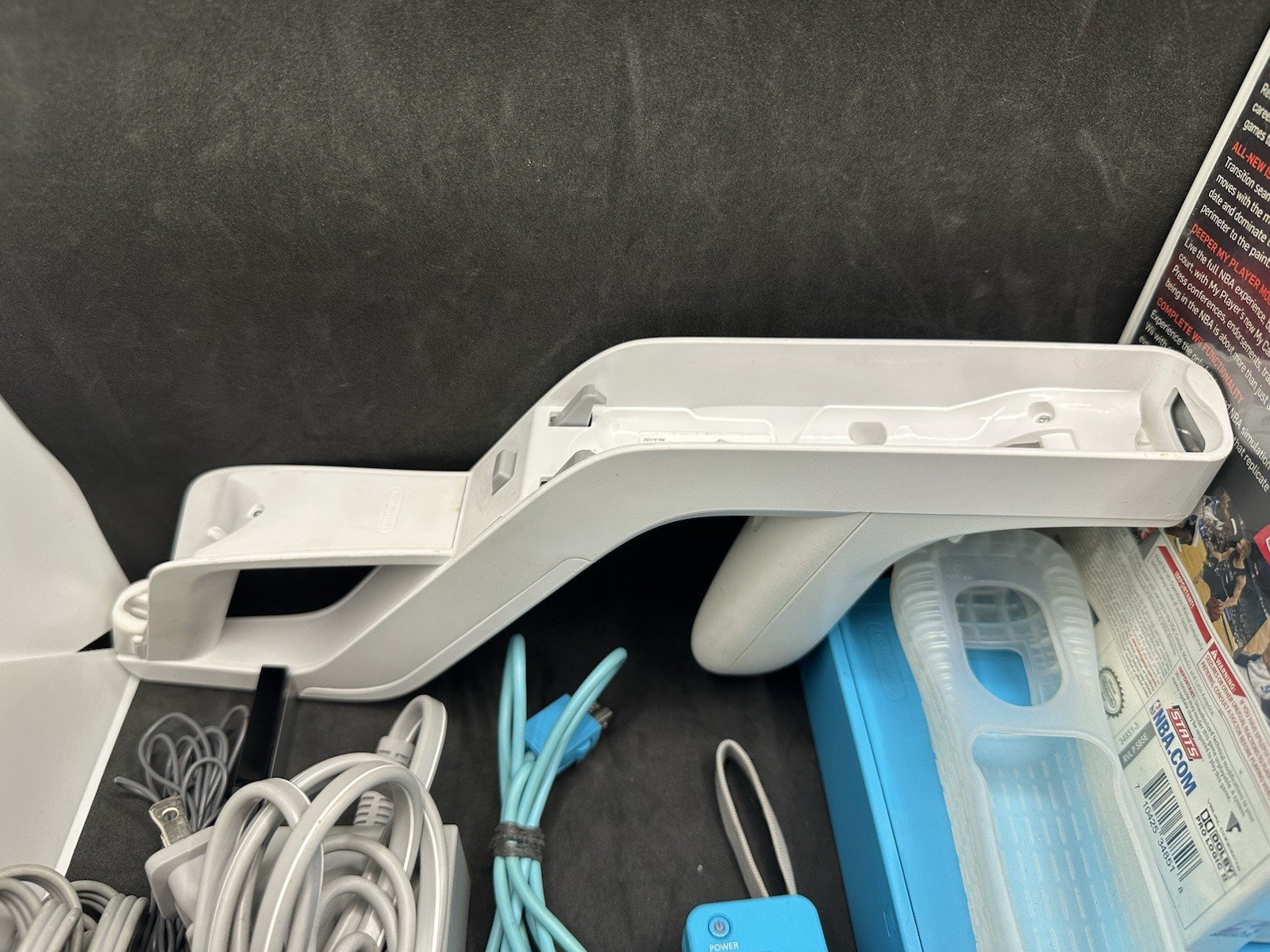 Nintendo Wii Blue RVL-101 Console Bundle Zapper Remote 6 Games Tested OEM