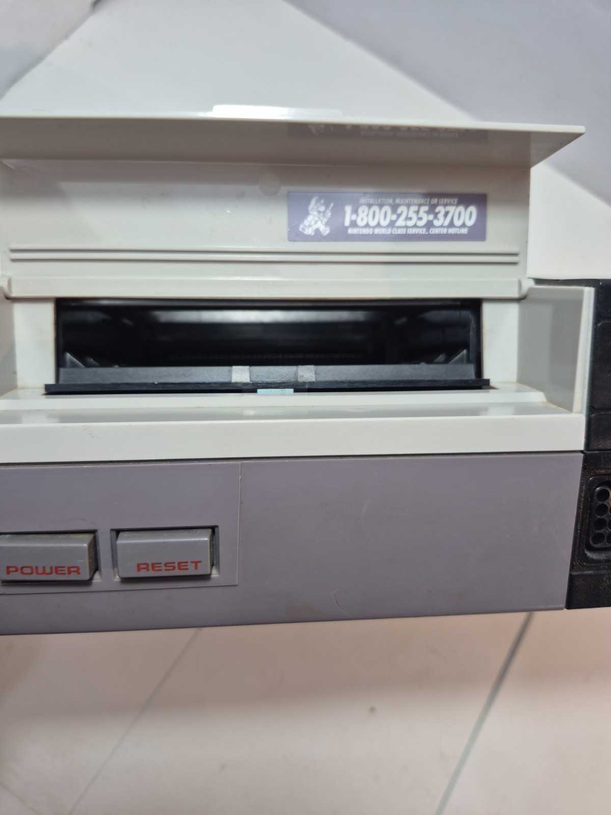 NES Nintendo System NES-001 Game Console For Parts Or Repair Red Blinking Light