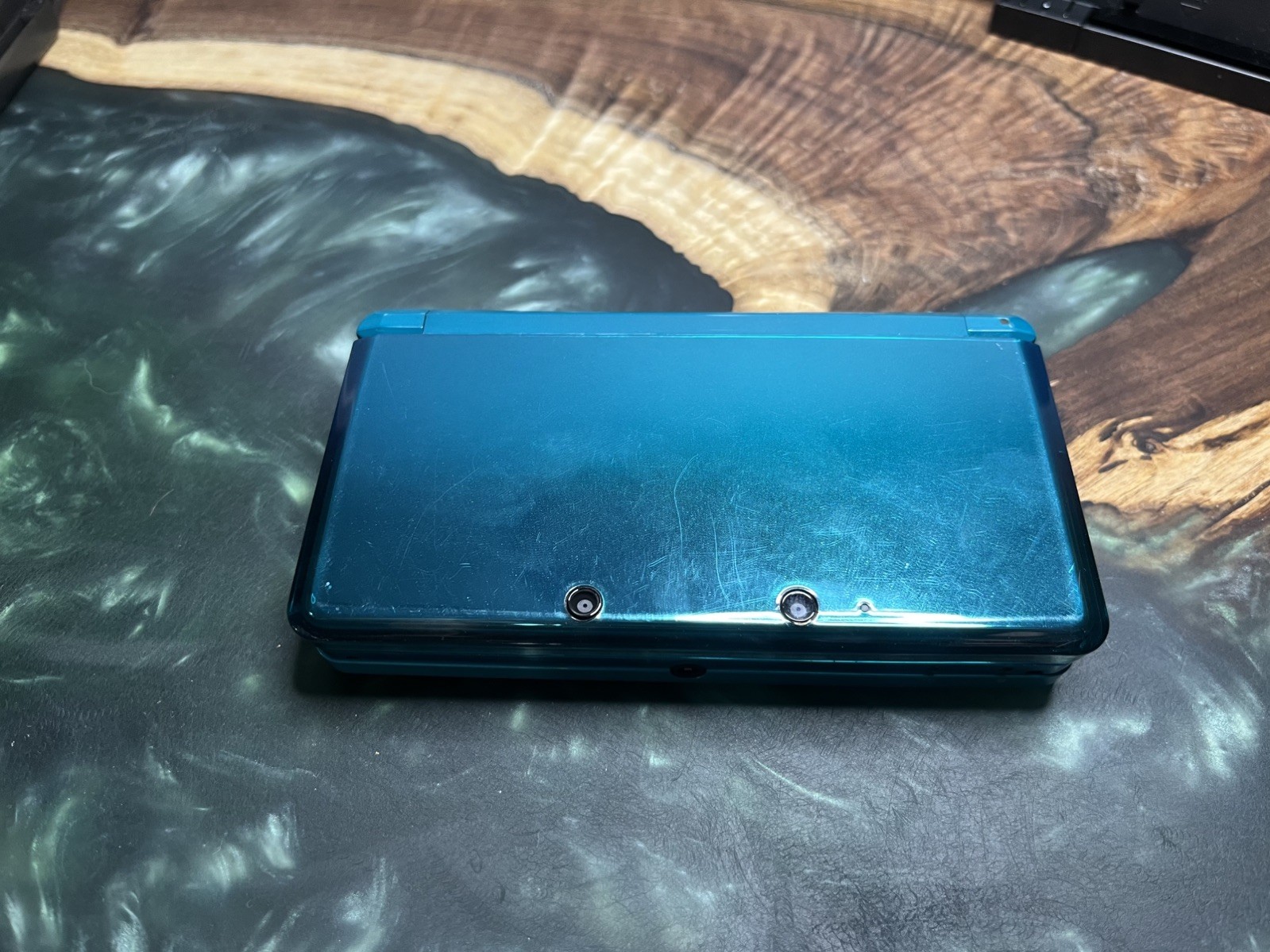 Nintendo 3DS 2GB OG box, Tested and fully functional.