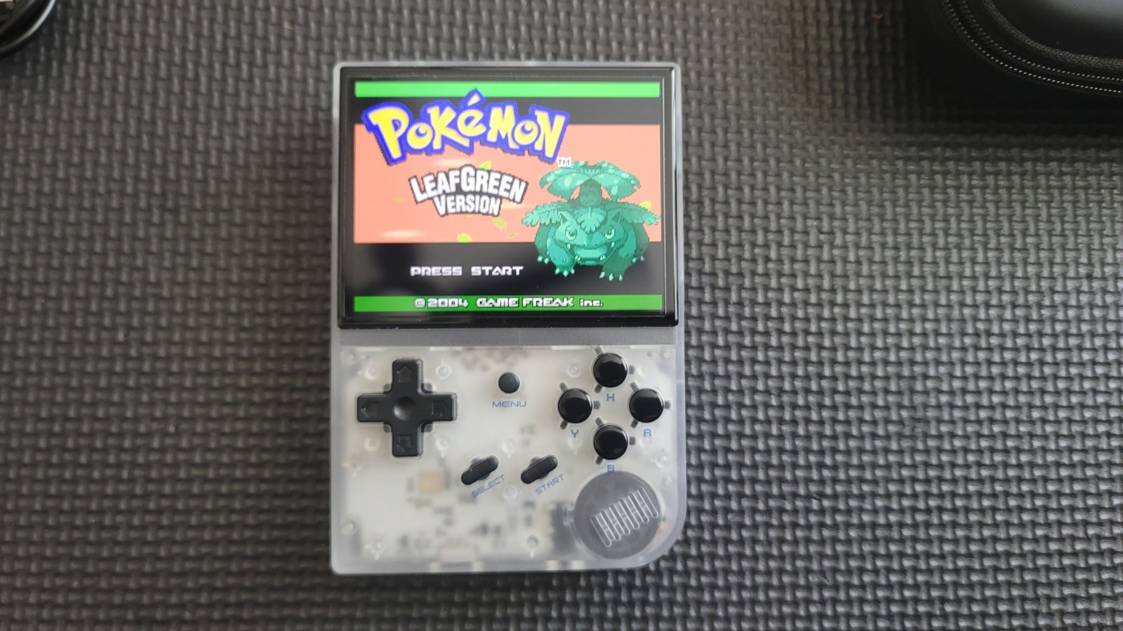 ANBERNIC RG35XX (CLEAR) 16GB GAME CARD (FREE BRICK) FRE CASE (GXRG)