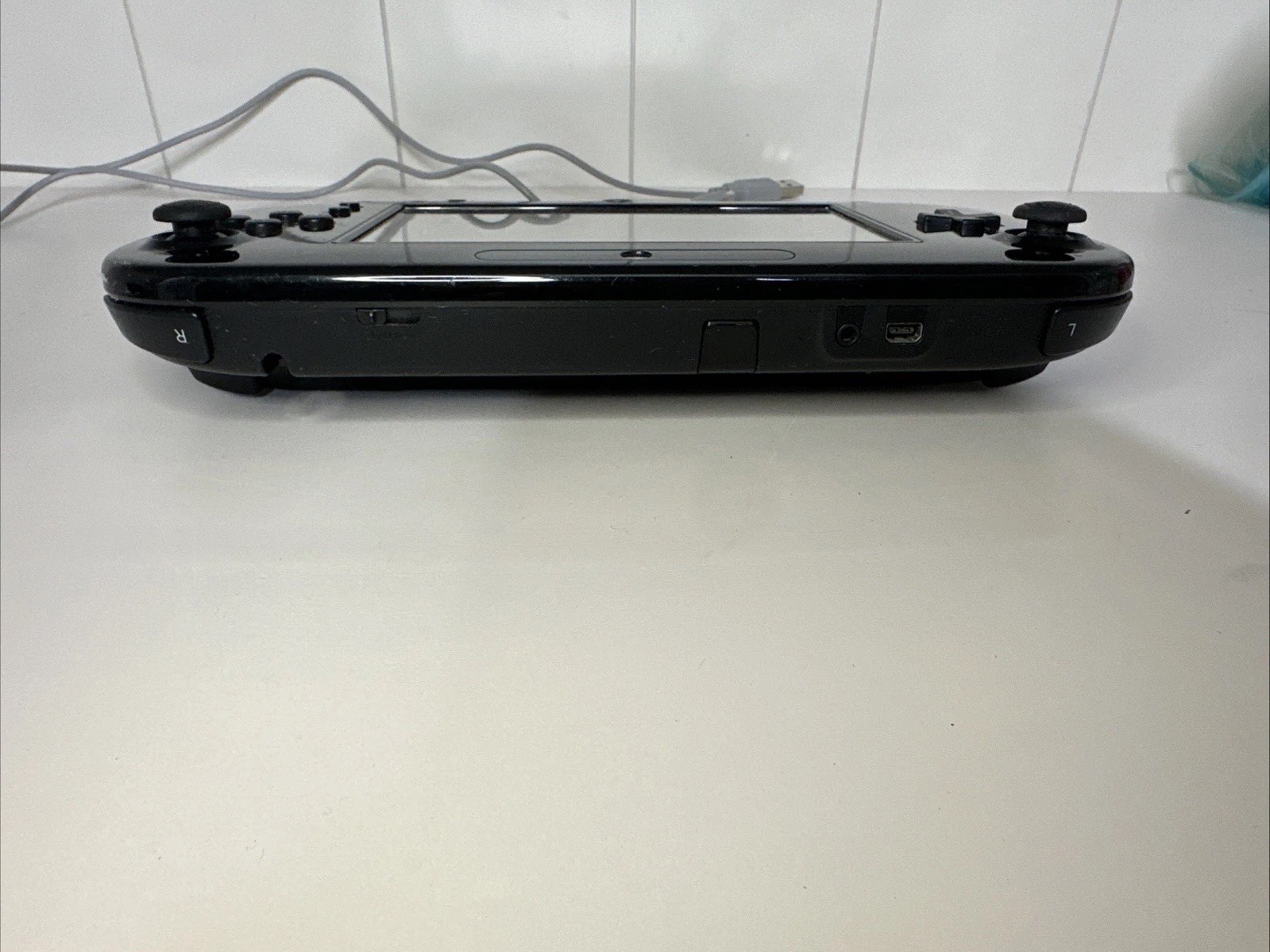 Nintendo Wii U GamePad Controller WUP-010 (USA) Black Tablet with Charger Cable