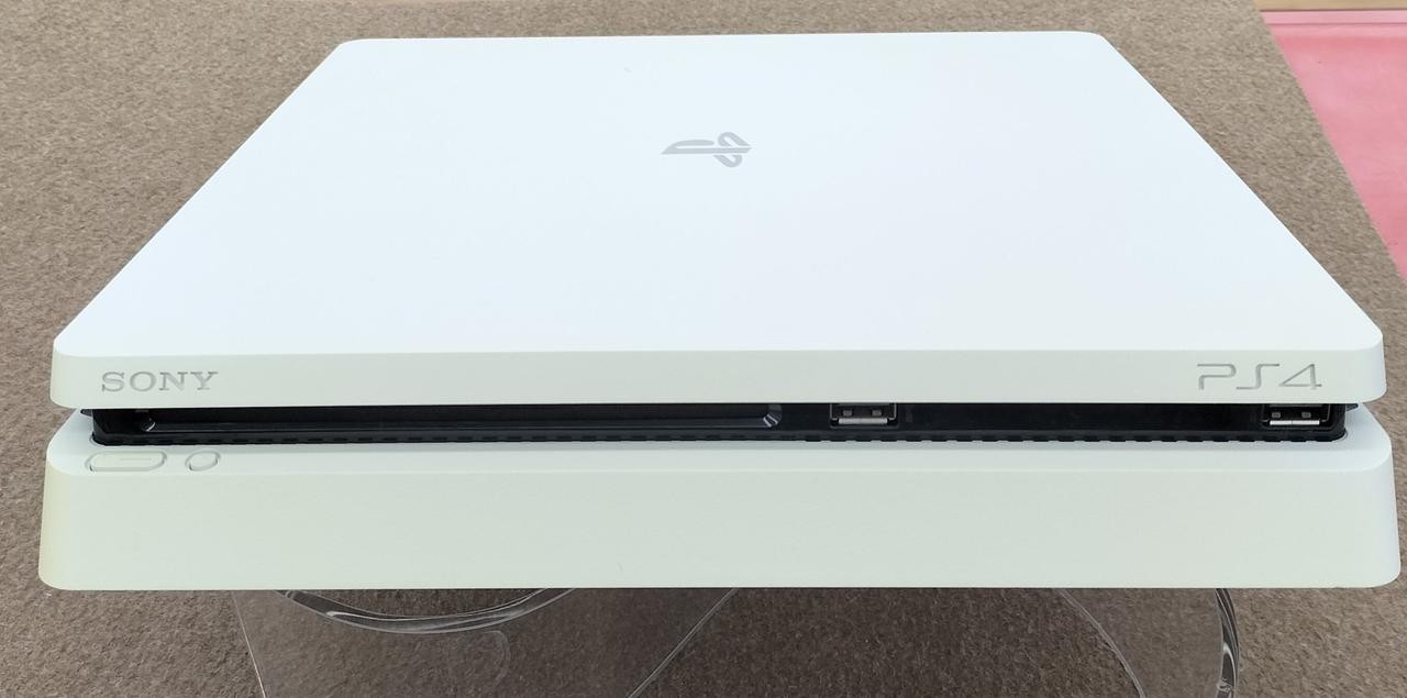 PS4 Model Number CUH 2100AB02 SONY