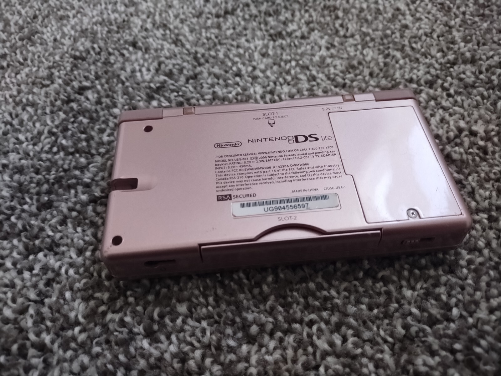 Nintendo DS Lite Video Game Console – Metallic Rose