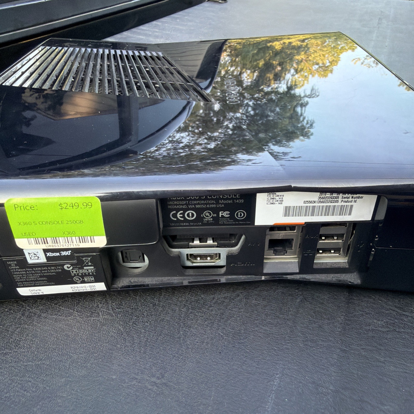 Microsoft XBox 360 S Slim Model 1439 250GB Console System Bundle Tested