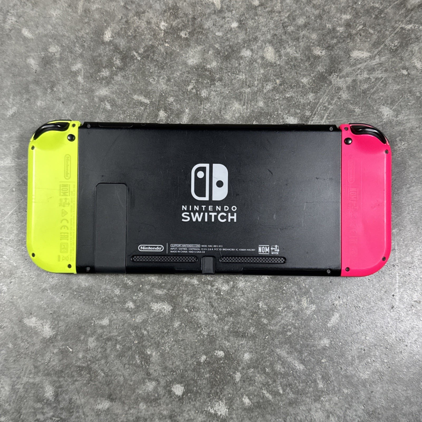 Nintendo Switch V2 Console HAC-001(02) Bundle Case Dock Cables Joy-Cons Tested