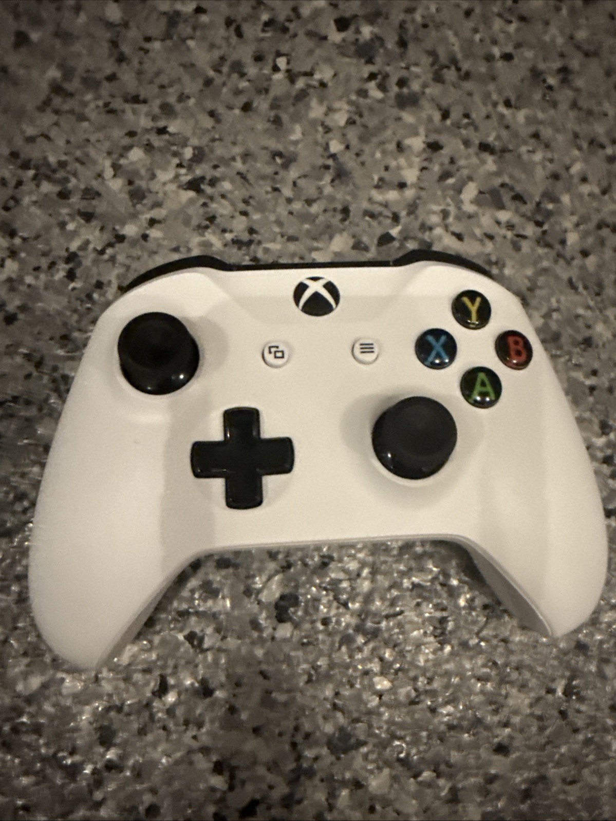 Microsoft Xbox One S – White Console & Controller + Cords – Tested + 2 Games