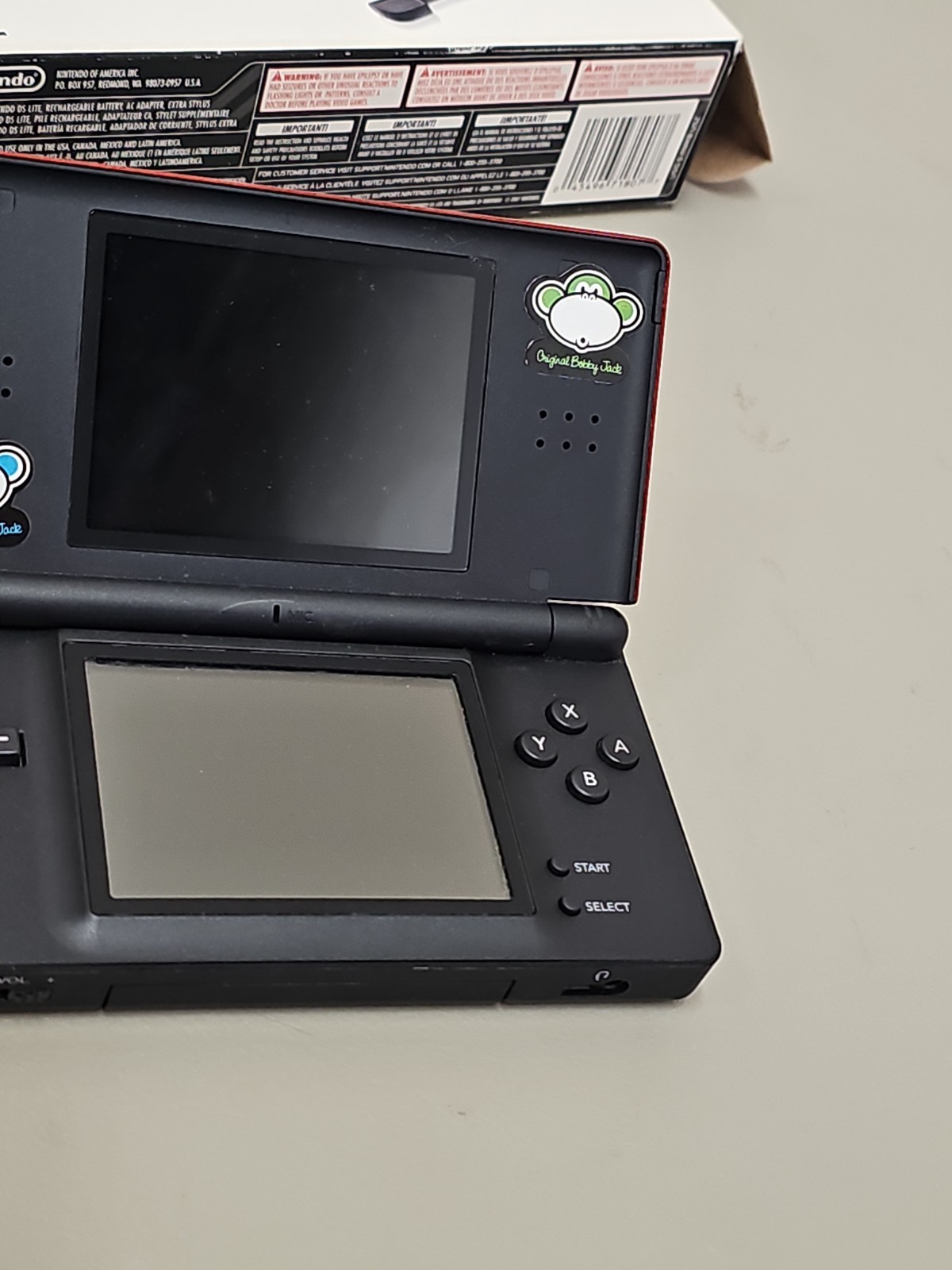 Nintendo DS Lite System Red/Black Console With Box Not Working