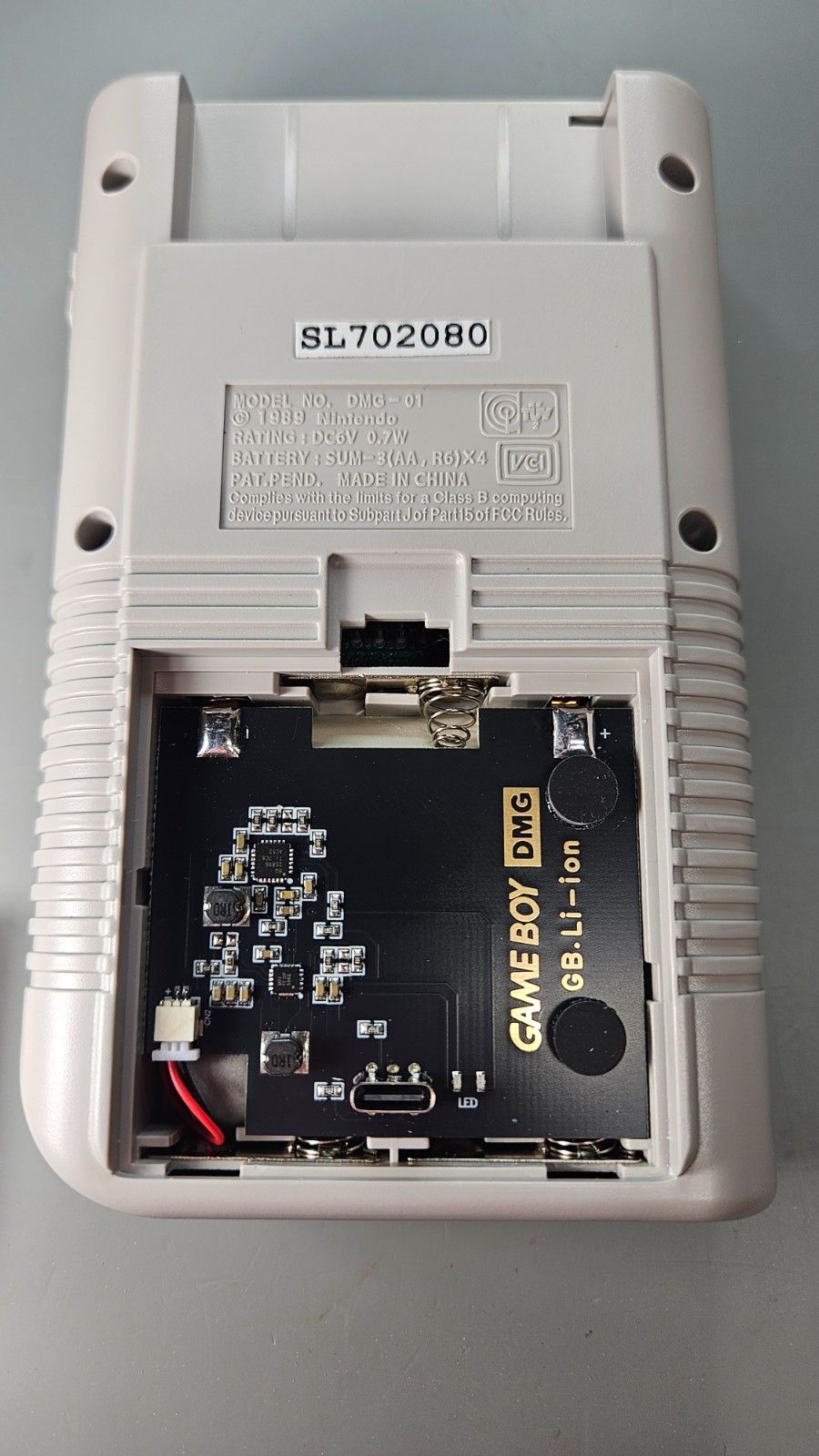 SL-DMG-01 – OEM Game Boy Internals – IPS Display, 10hr battery, Tetris, & Case!
