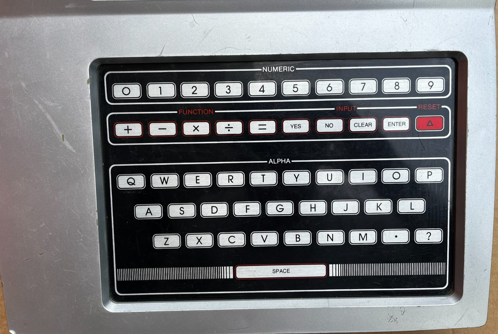 MAGNAVOX ODYSSEY 2 MICROPROCESSOR w/2 Controllers & AC Adapter UNTESTED Vintage
