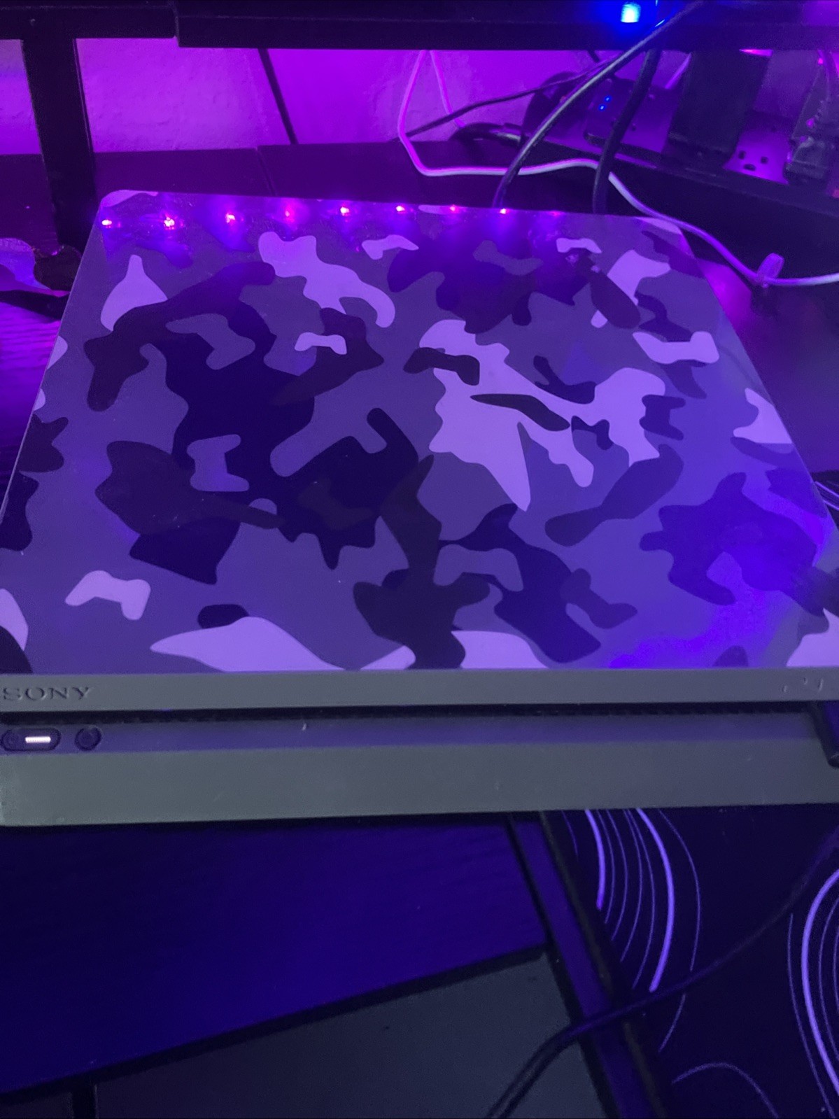 Sony PlayStation 4 Limited Edition 1TB Green Camouflage three games, wireless co