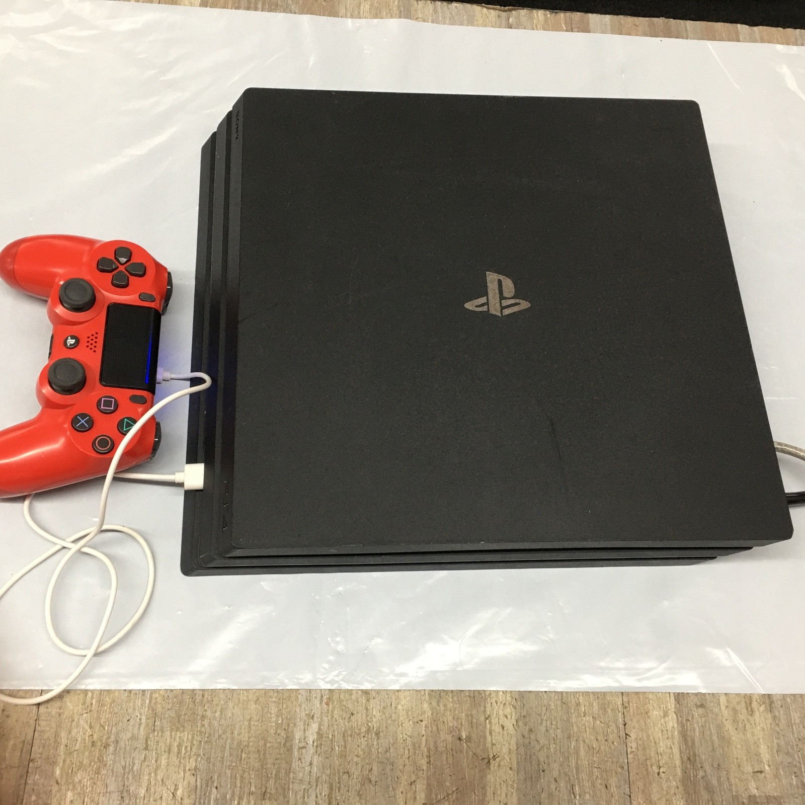 Sony PlayStation 4 Pro PS 4 1TB Gaming Console – Black CUH-7015B TESTED NICE
