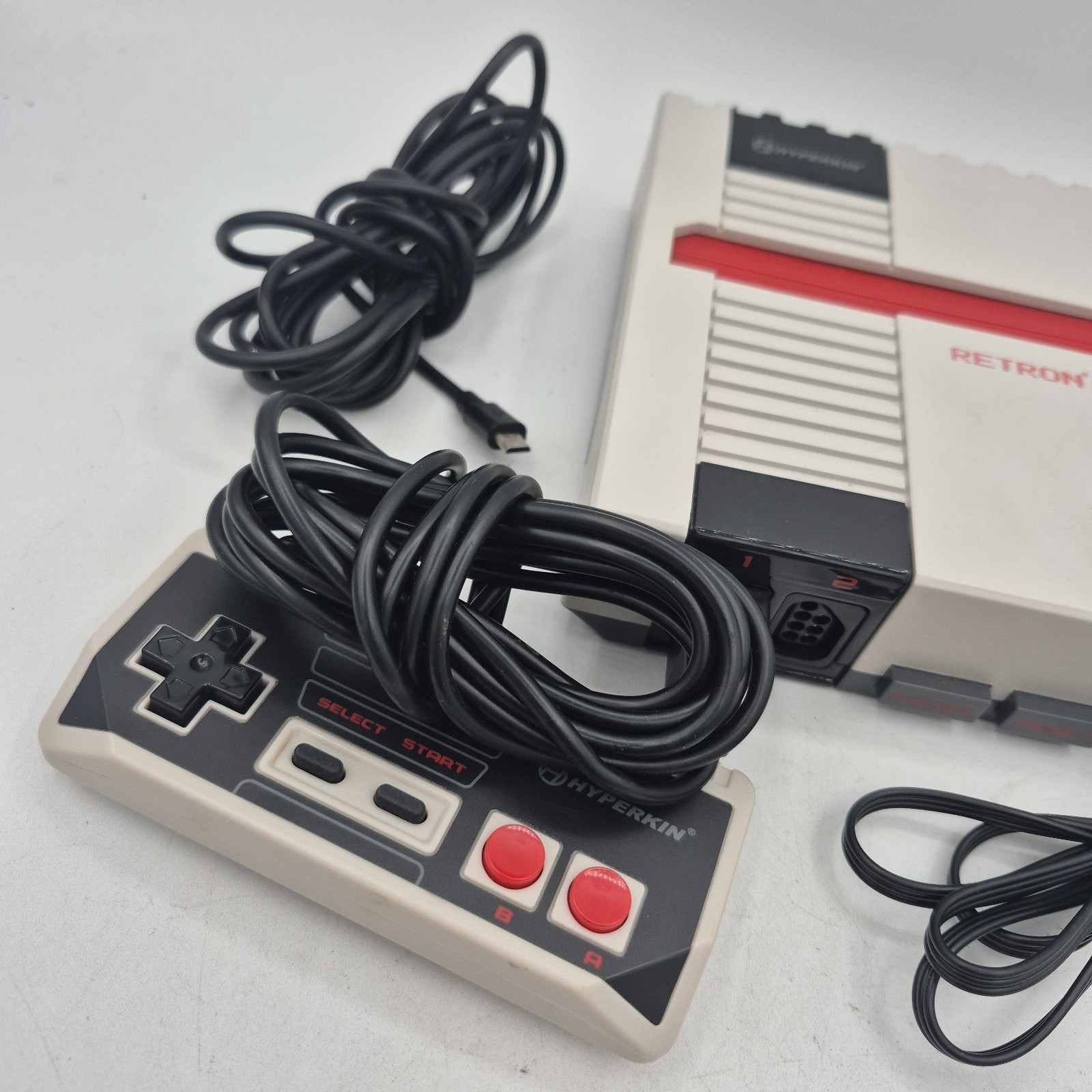Hyperkin RetroN HD NES Console Gray 720p HDMI PAL/NTSC Switch w/ Controller
