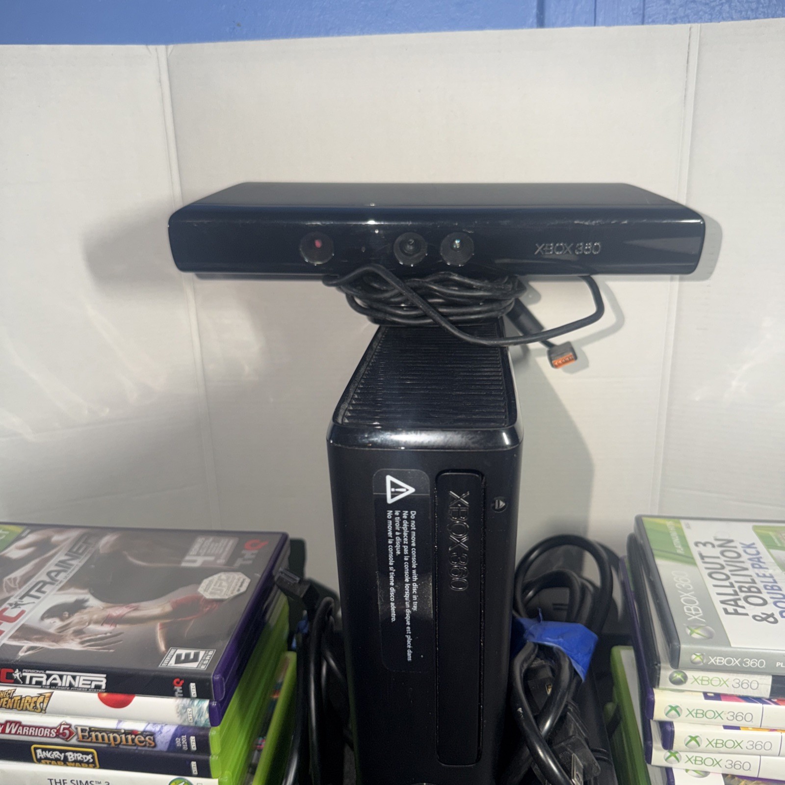 Microsoft Xbox 360 S Slim Kinect Console 2 controllers 20 Games 250GB TESTED