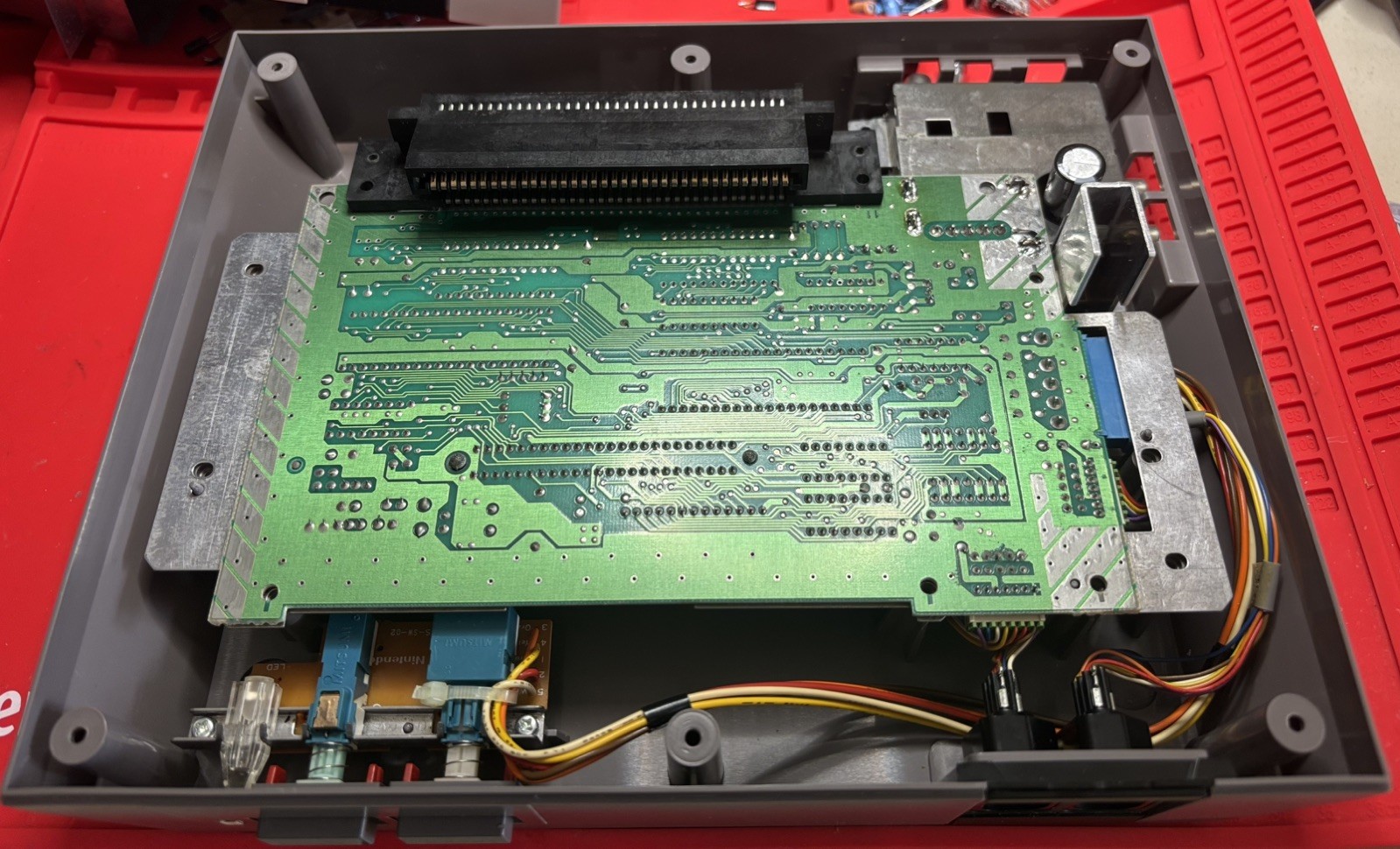 NES Console – Recapped, New VR, Lock-Out disabled, OEM 72-Pin, Bridge Rectifier