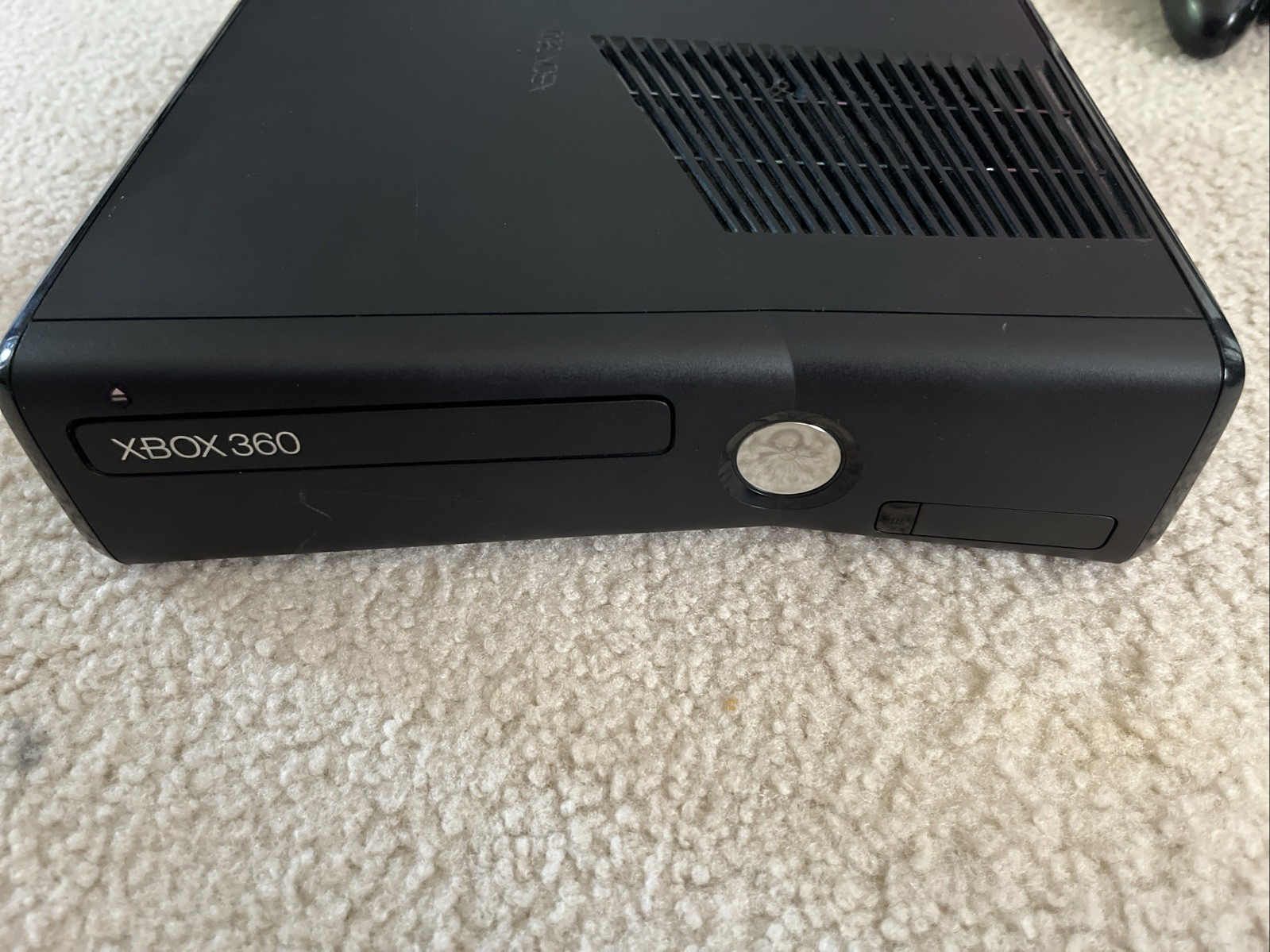 Xbox 360 Slim Bundle 2 Controllers/3 Games/KINECT/Power Cord/250gb. Tested Works