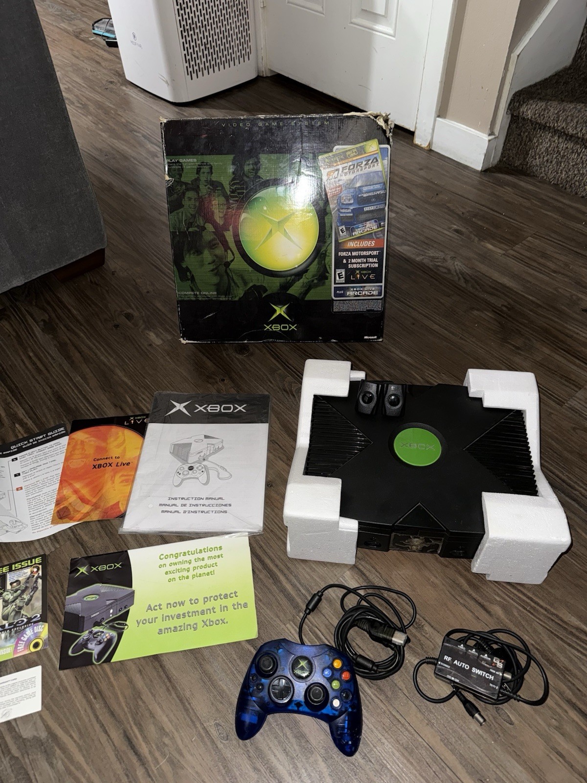 XBOX Microsoft Console-Manuals-Box-Controller 2004