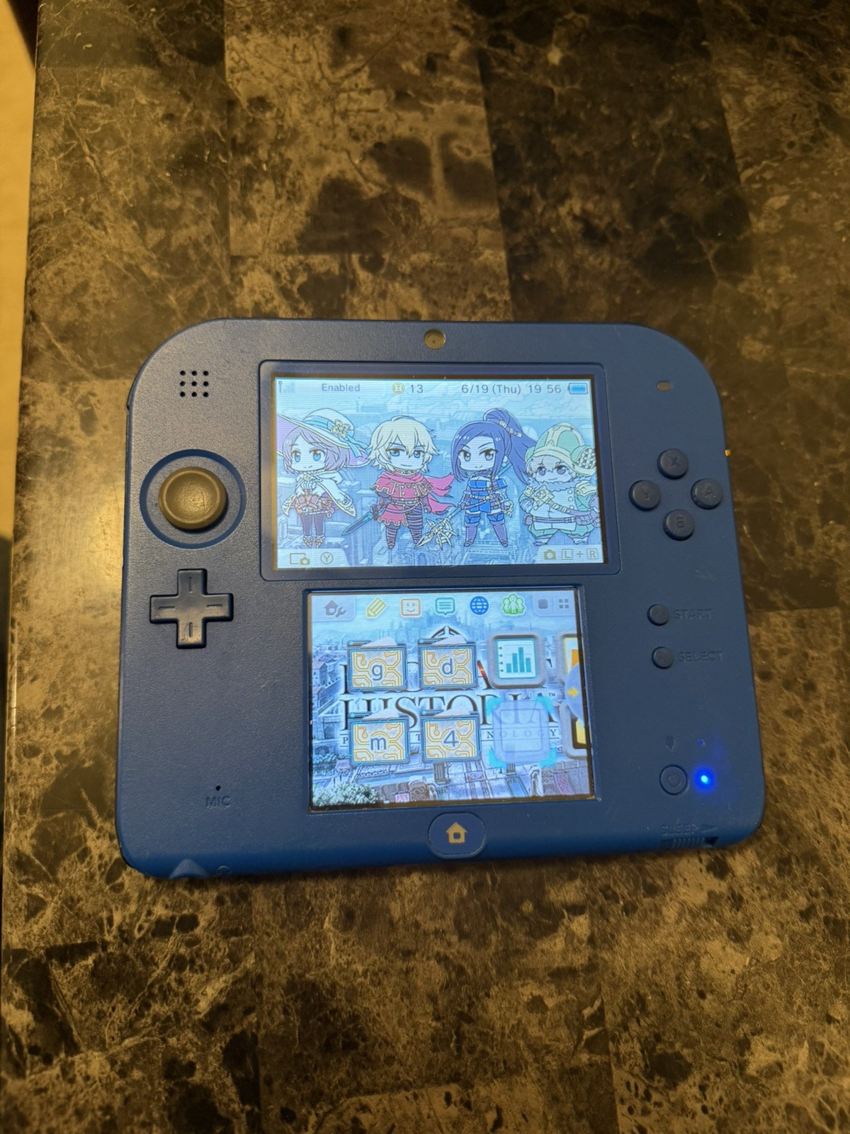 Nintendo 2DS Handheld Console WAP-002 W/ Charger