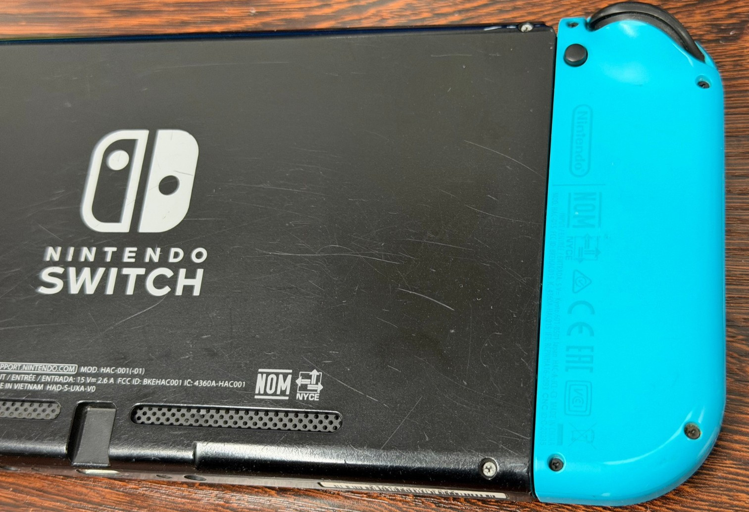 Nintendo Switch Handheld Console – Blue White – Great Used Condition – Works