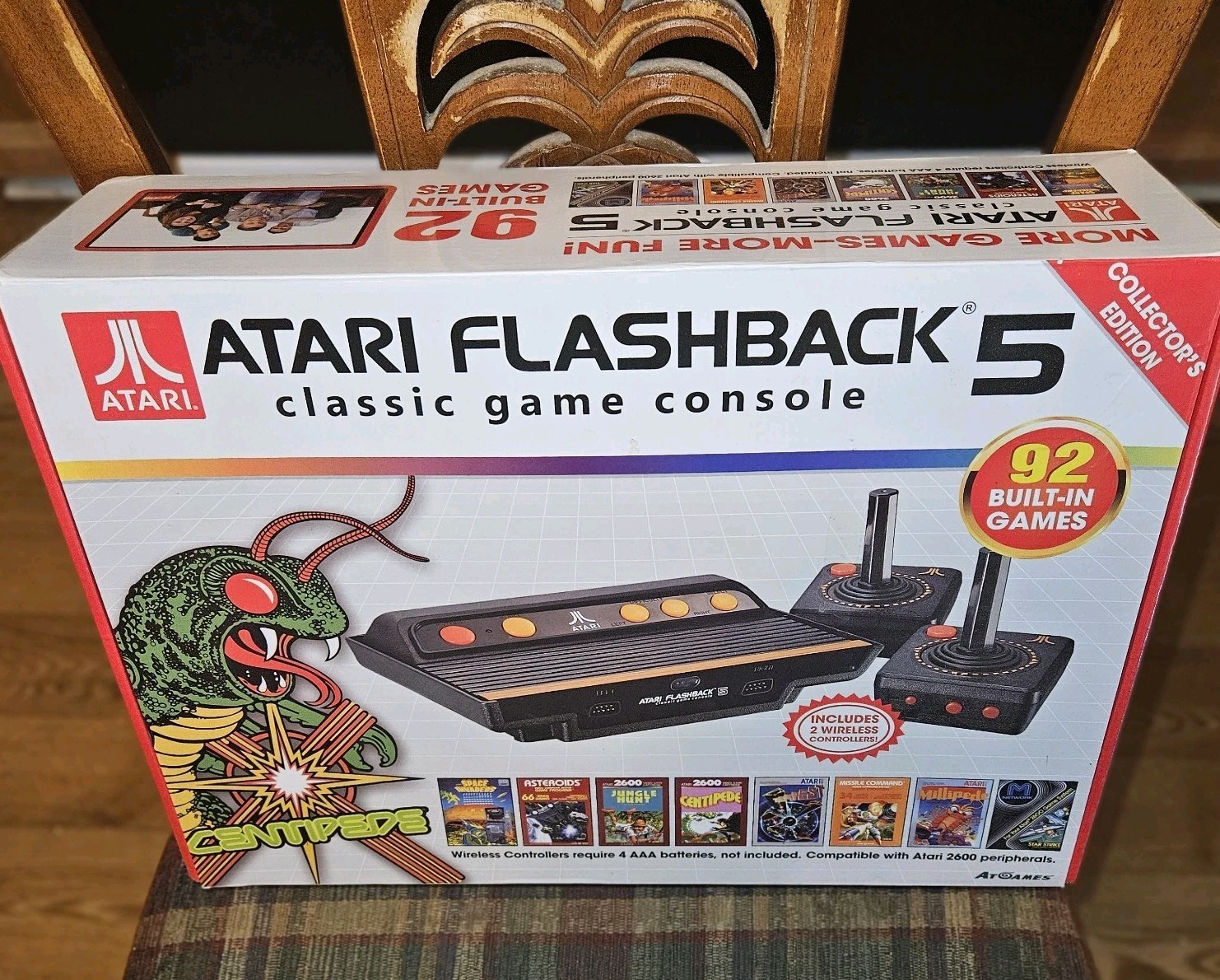 Atari Flashback 5 Classic Game Console 92 Games 2 wireless Controllers AC Adpt