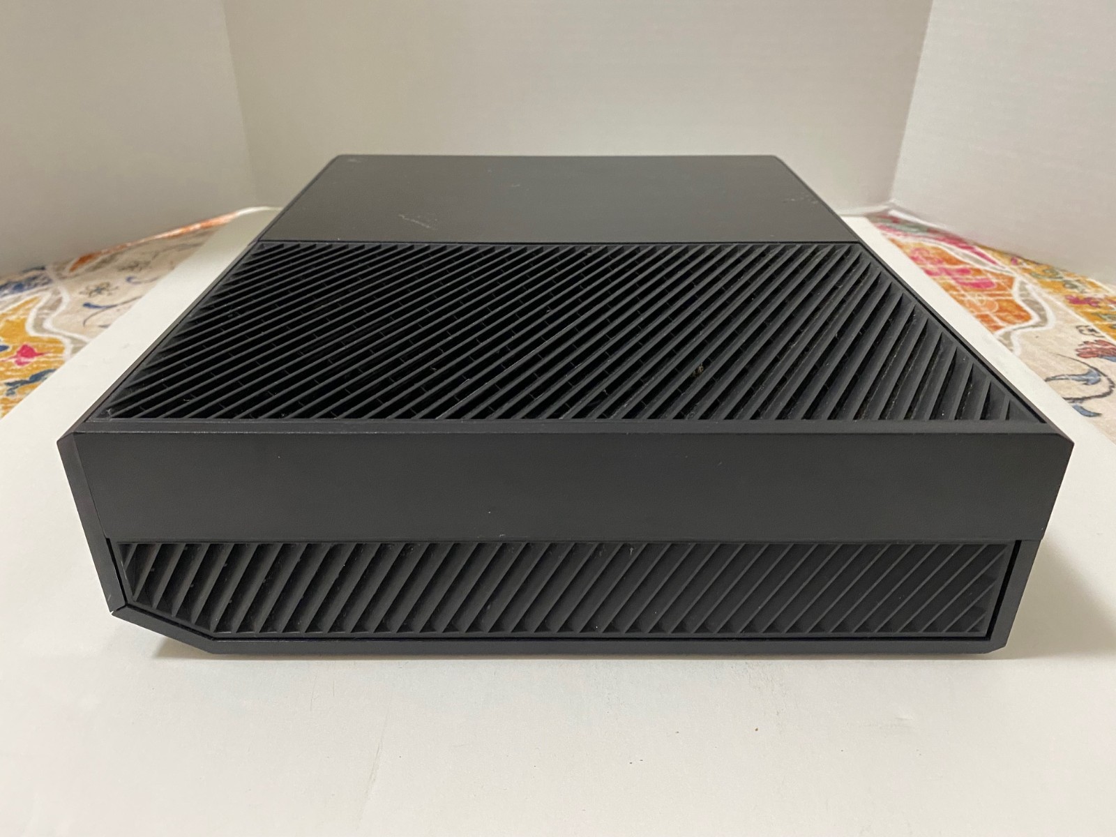 Microsoft Xbox One 1540 500GB Console – Tested/Works – No Power Cord/Controllers