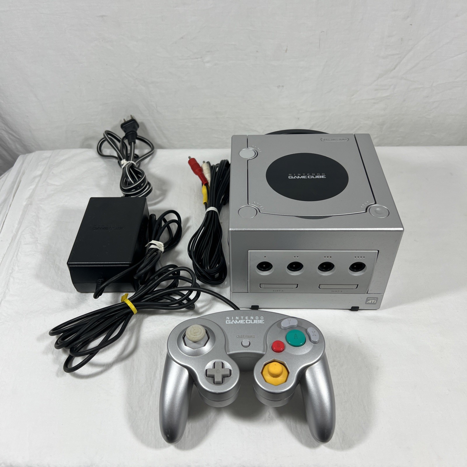 Nintendo GameCube Console Platinum Silver (DOL-101) W/ 1 Controller TESTED