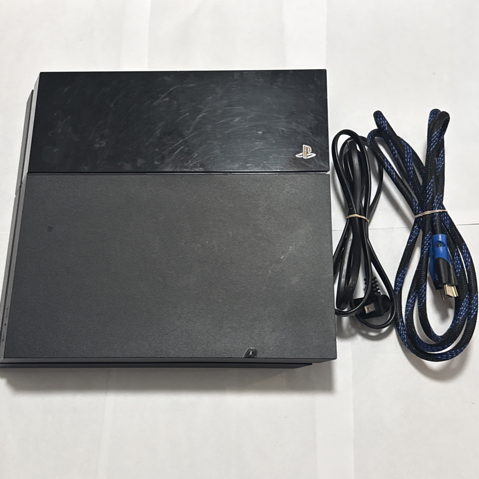 Sony PlayStation 4 PS4 Console Game System CUH-1001A w/ Cords