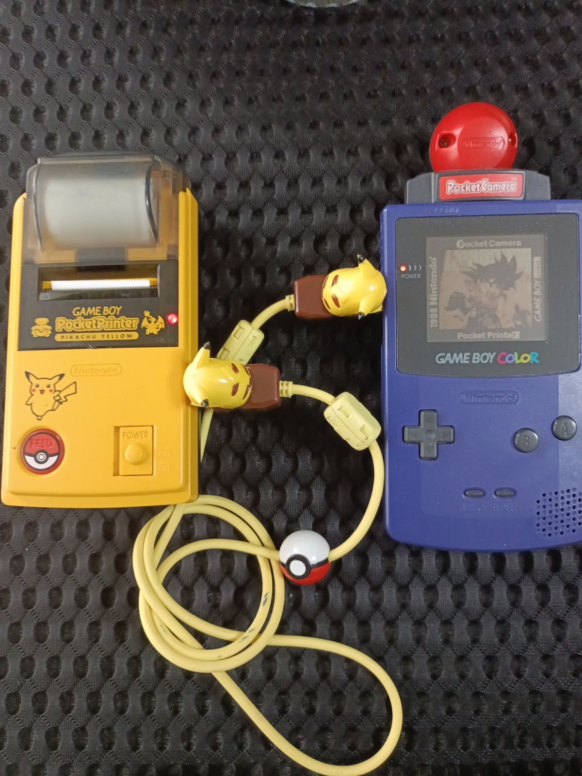 Nintendo GameBoy Pocket Printer Pikachu MGB-007 Yellow Version & Pikachu Cable