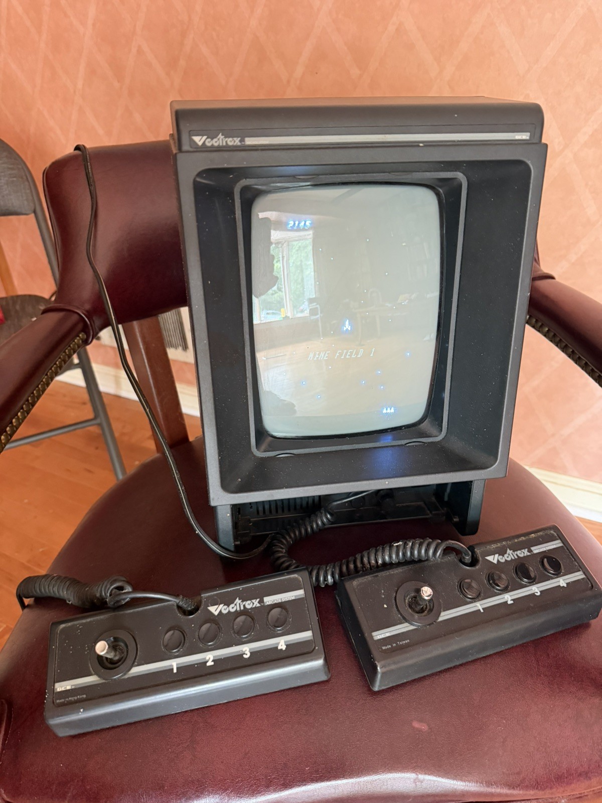 Vectrex Arcade console; 2 controllers PLUS boxed new controller 12 games overlay