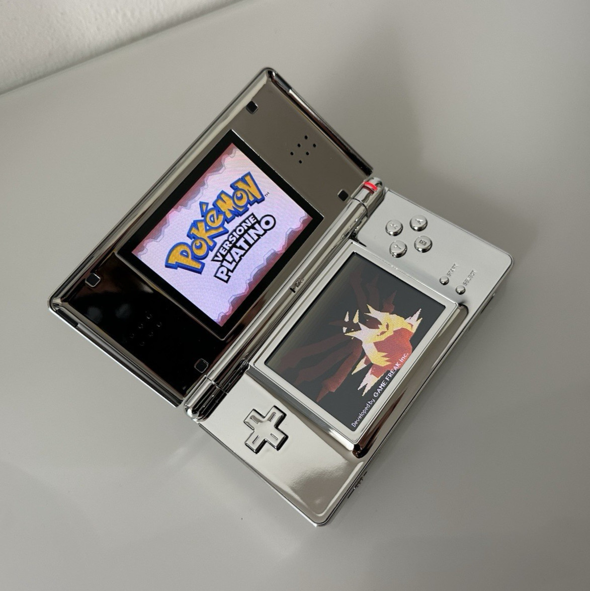 Nintendo DS Lite Custom Silver Chrome 100% Working Charger Included
