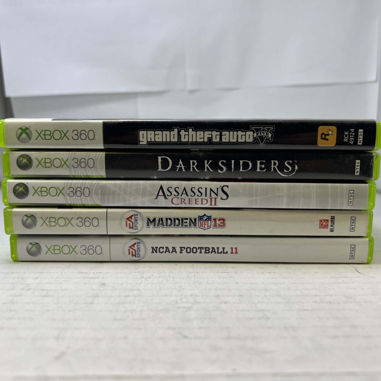 Xbox 360 S Slim 4GB Console Bundle Controller Lot Of 5 Games #ML37