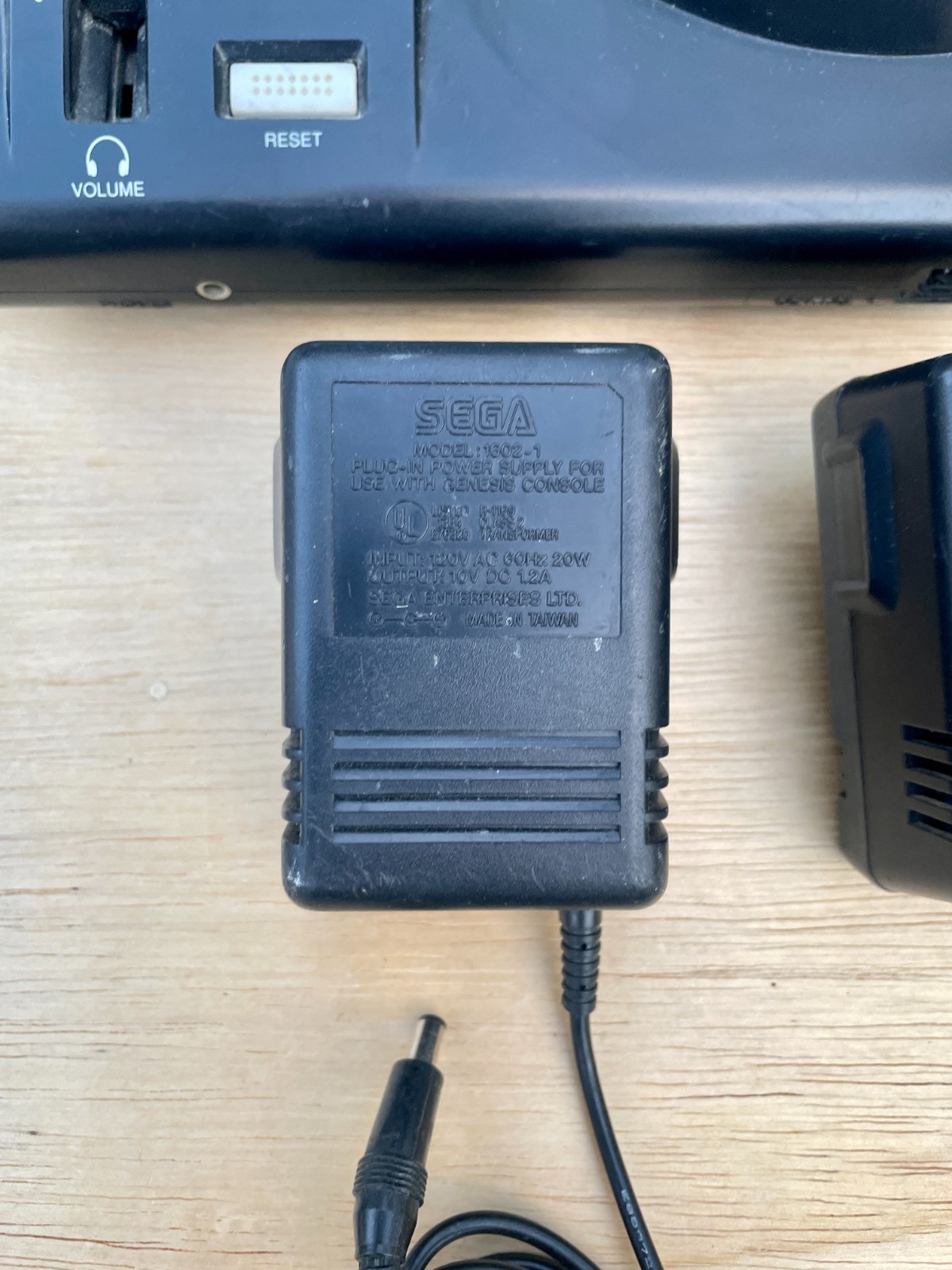 SEGA Genesis Console 1601 Model Games 2 Sets Mega Drive Japan & Taiwan Black