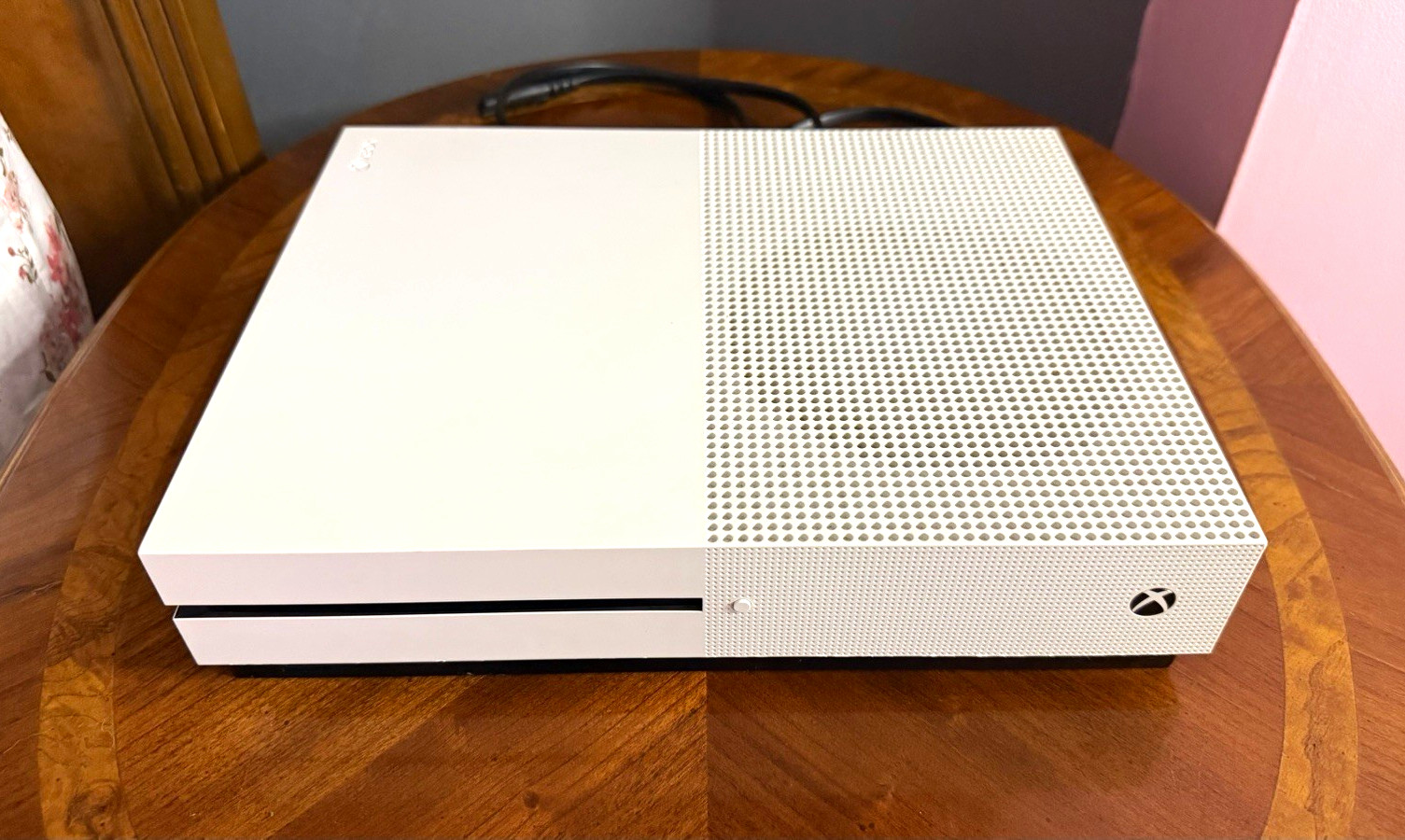 POWERS ON Xbox One S 1TB White Console