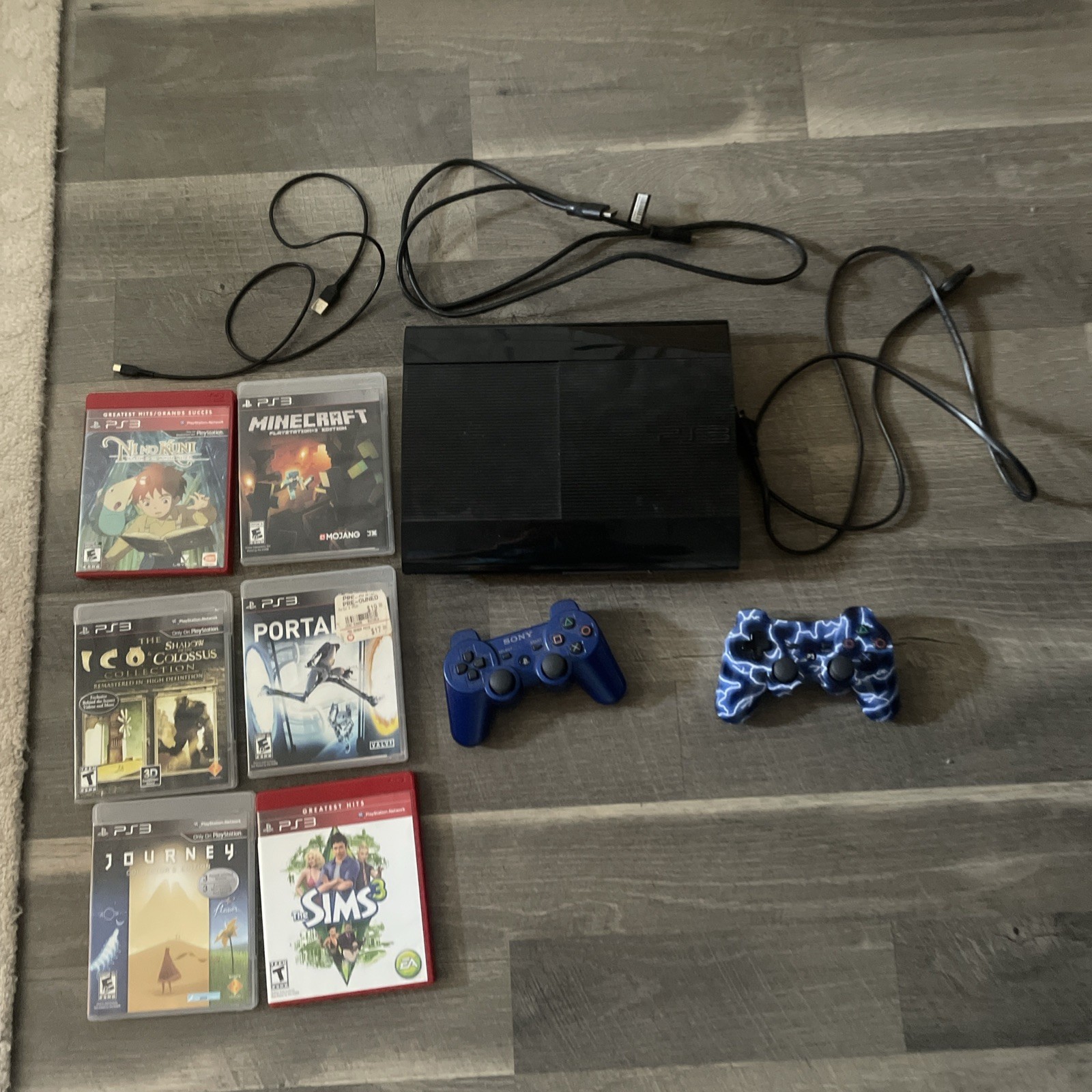 Sony PS3 Super Slim 250GB Console Bundle Lot 6 Games 2 Controllers CECH-4001B