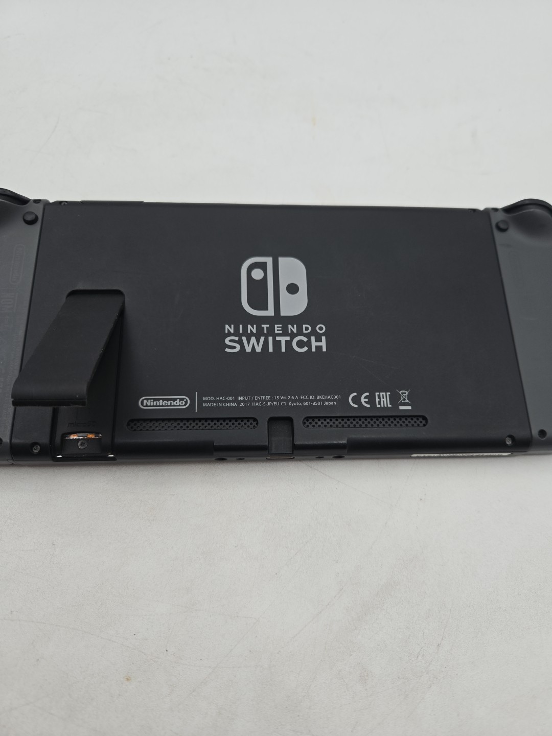 Nintendo Switch Handheld Console – Black/grey Joy-Cons – Excellent Bundle