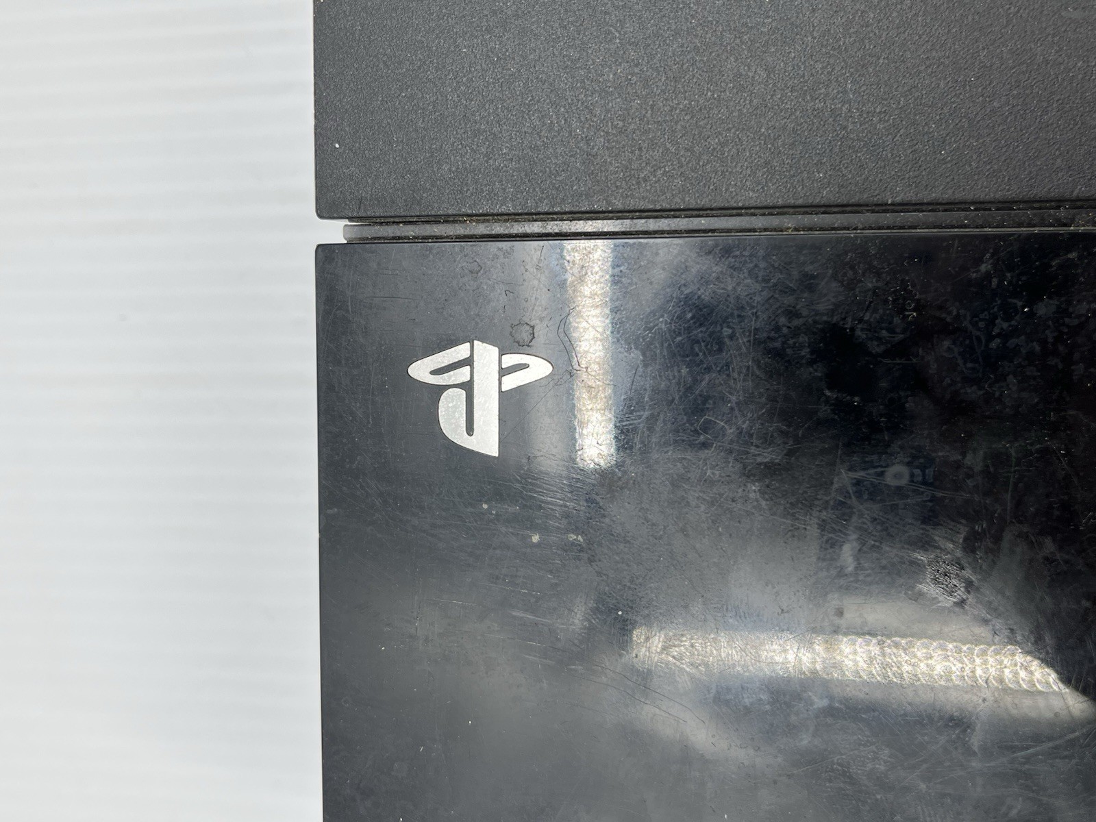 PlayStation 4 2013 Sony (not Tested) {155}