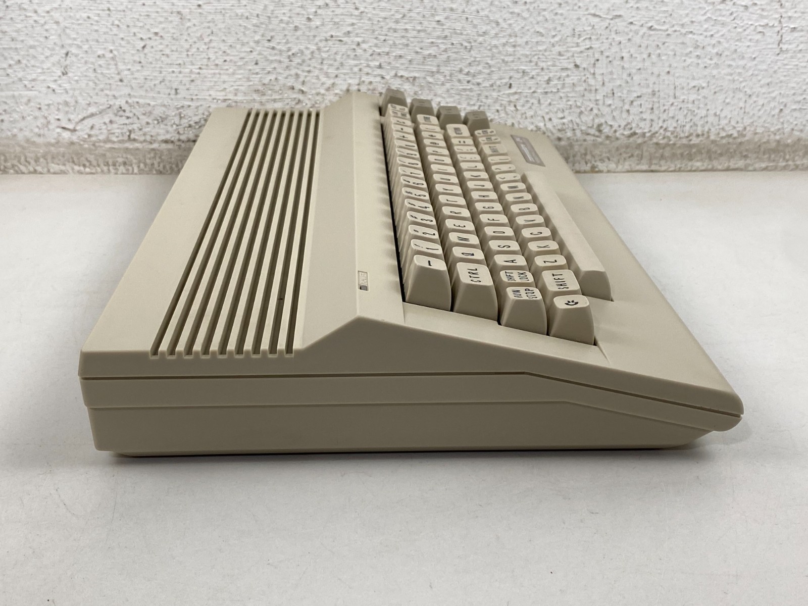 Commodore 64C Personal Computer Game System PAL Vintage Mint Condition