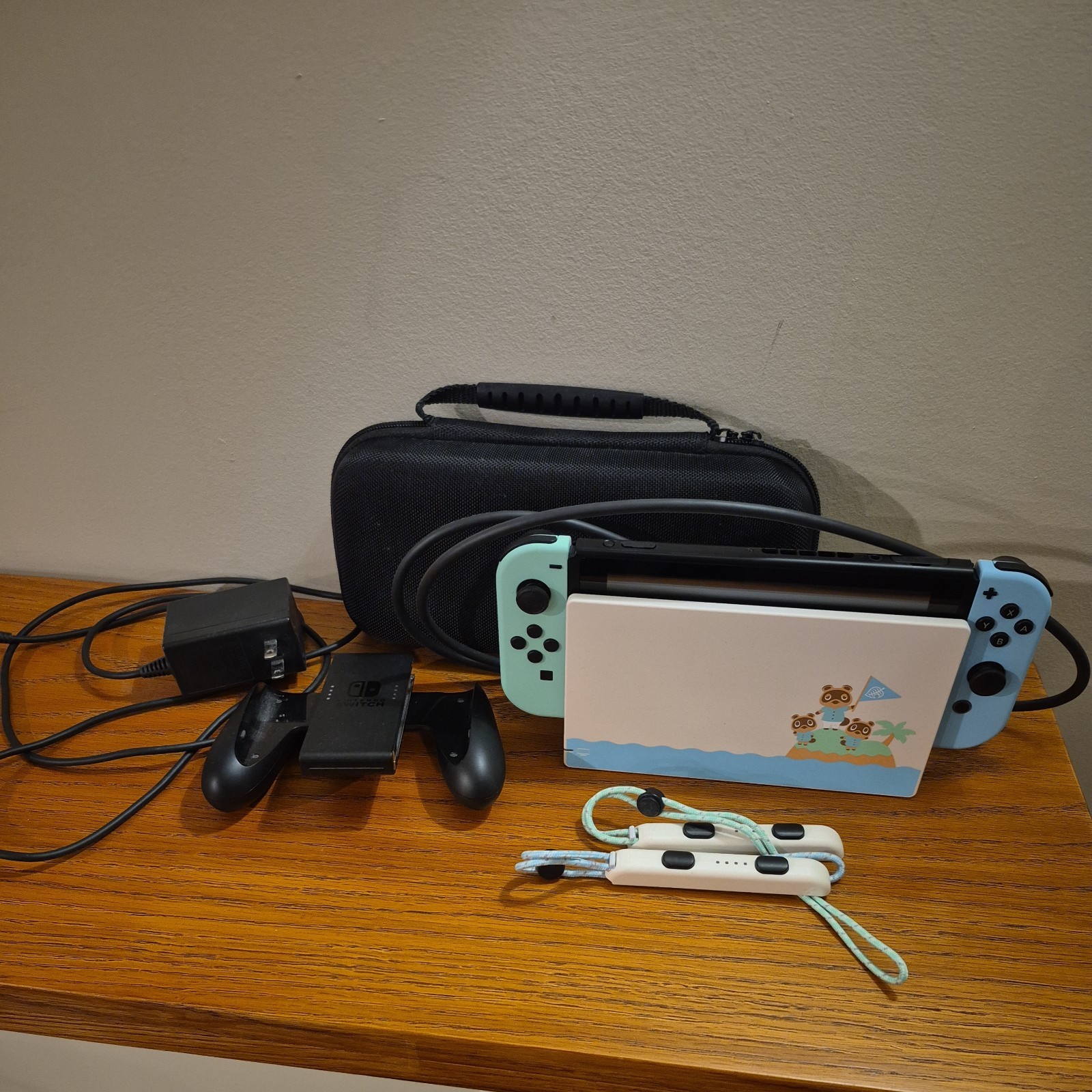 Nintendo Switch System Animal Crossing Edition +Charger + Dock & Extras