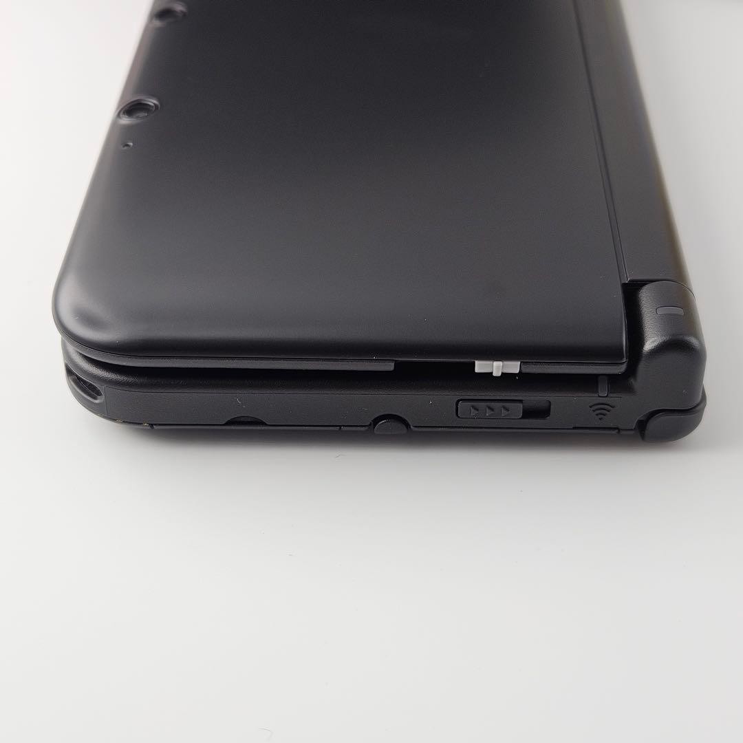 Nintendo 3DS LL Black complete includes SD card AR card unopened