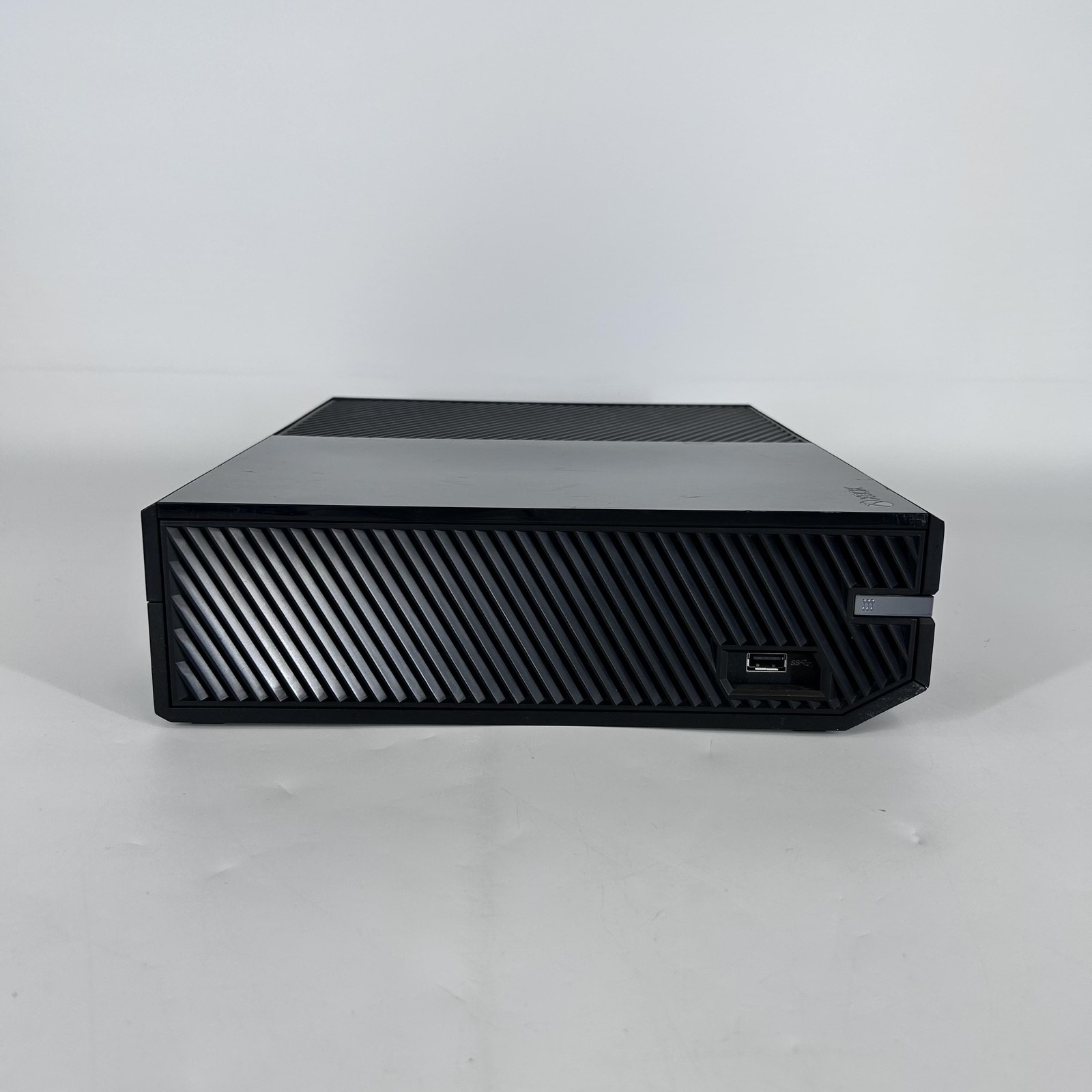 Microsoft Xbox One Console Black 500GB Black w/ Power Cord-Good w/ Speaker Issue
